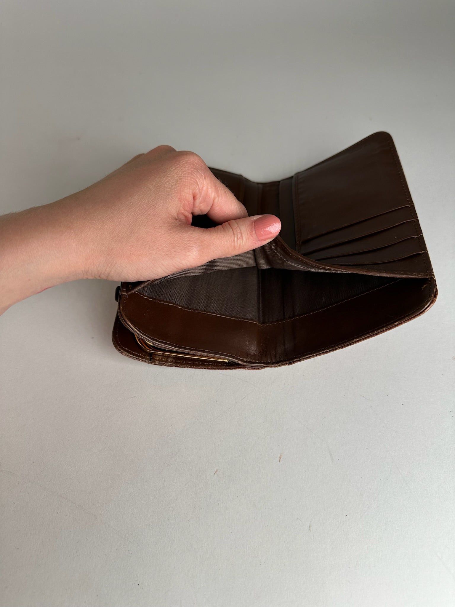 Miu Miu Vintage Crocodile Emblossed Leather Wallet Brown Size ONE SIZE - 5 Thumbnail