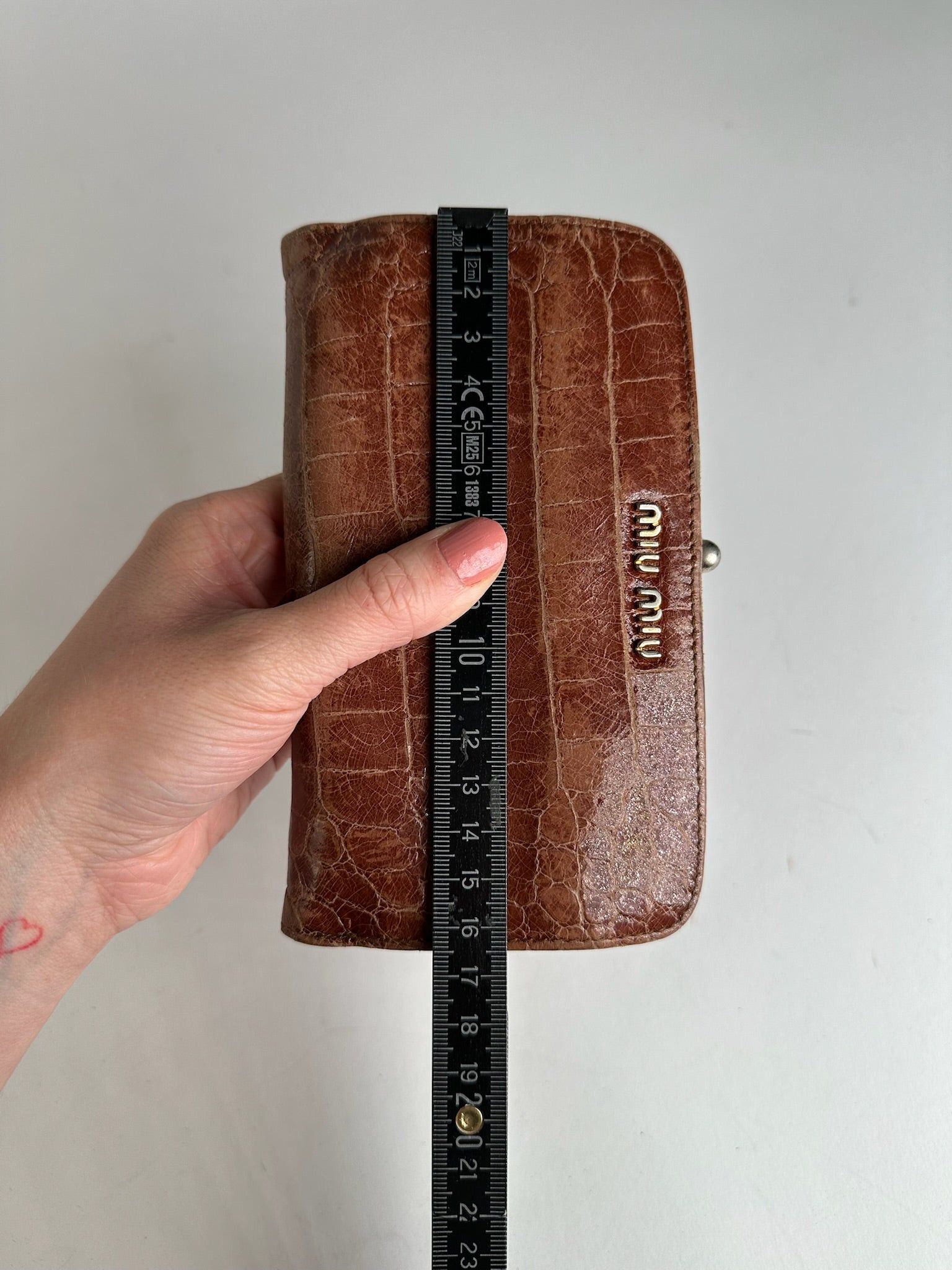 Miu Miu Vintage Crocodile Emblossed Leather Wallet Brown Size ONE SIZE - 10 Thumbnail