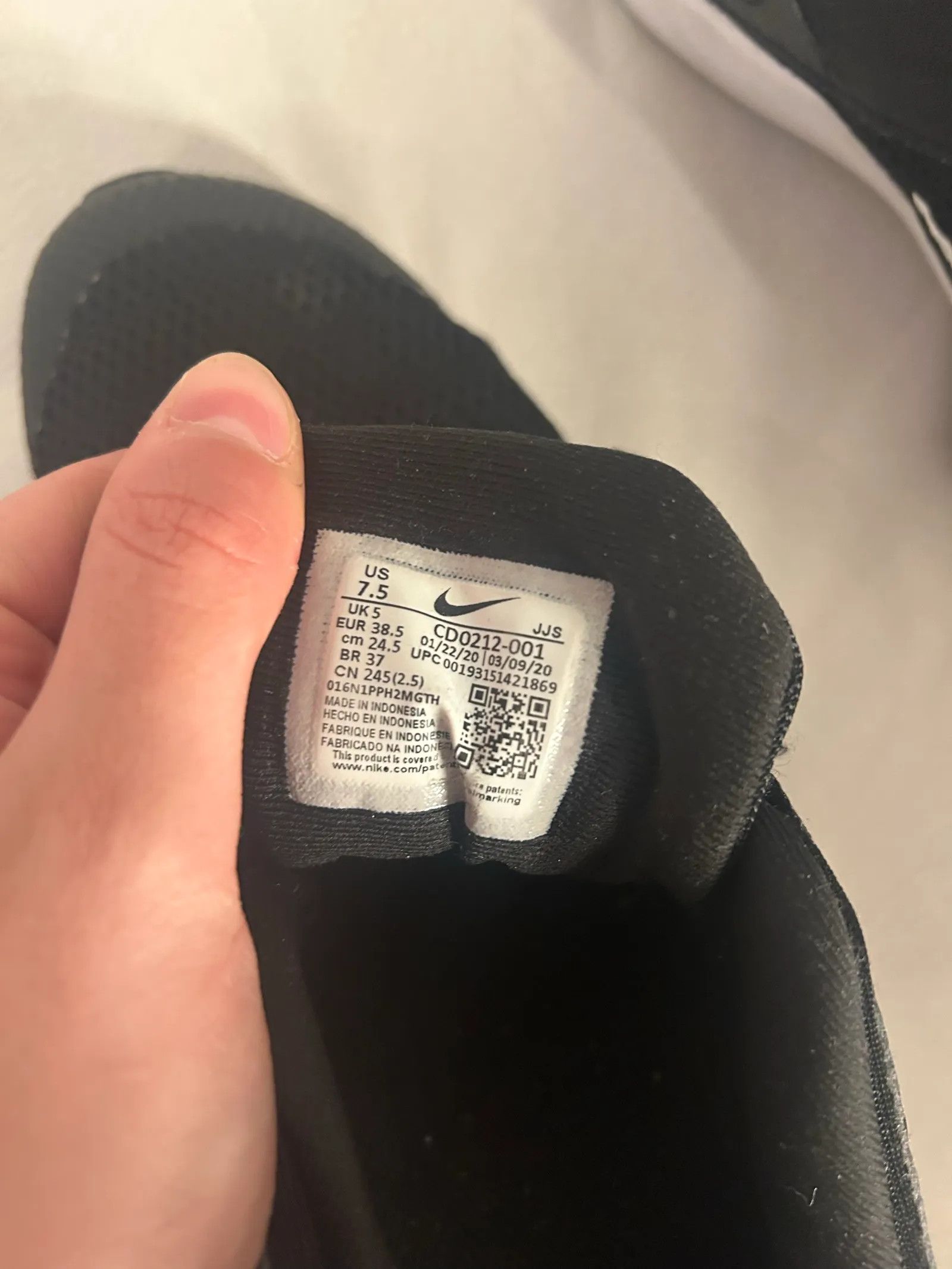 Nike Nike Sneakers Size US 8.5 / IT 38.5 - 2 Thumbnail