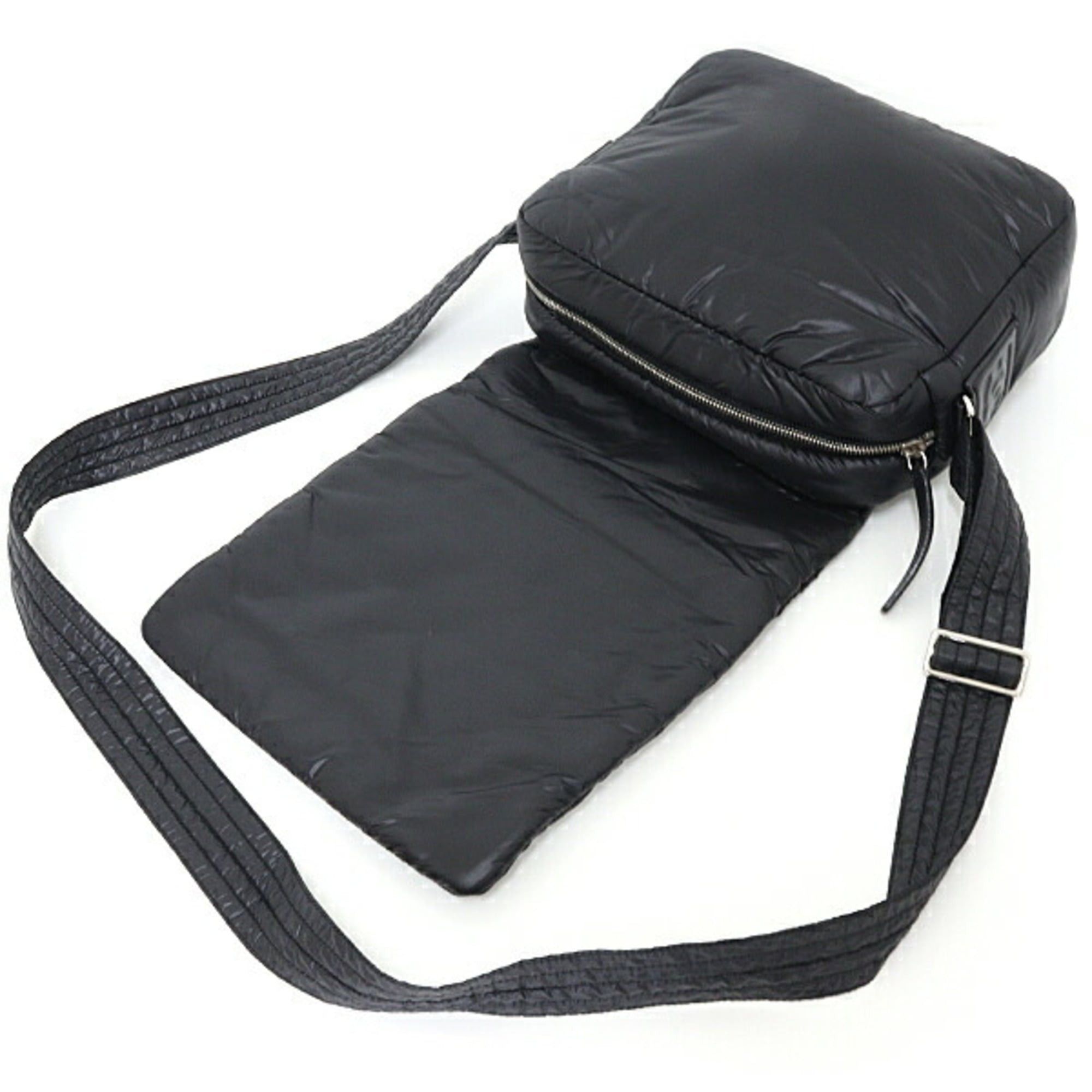 Chanel Chanel Coco Cocoon Shoulder Bag, Nylon and Leather, A48616, Black Size ONE SIZE - 3 Thumbnail
