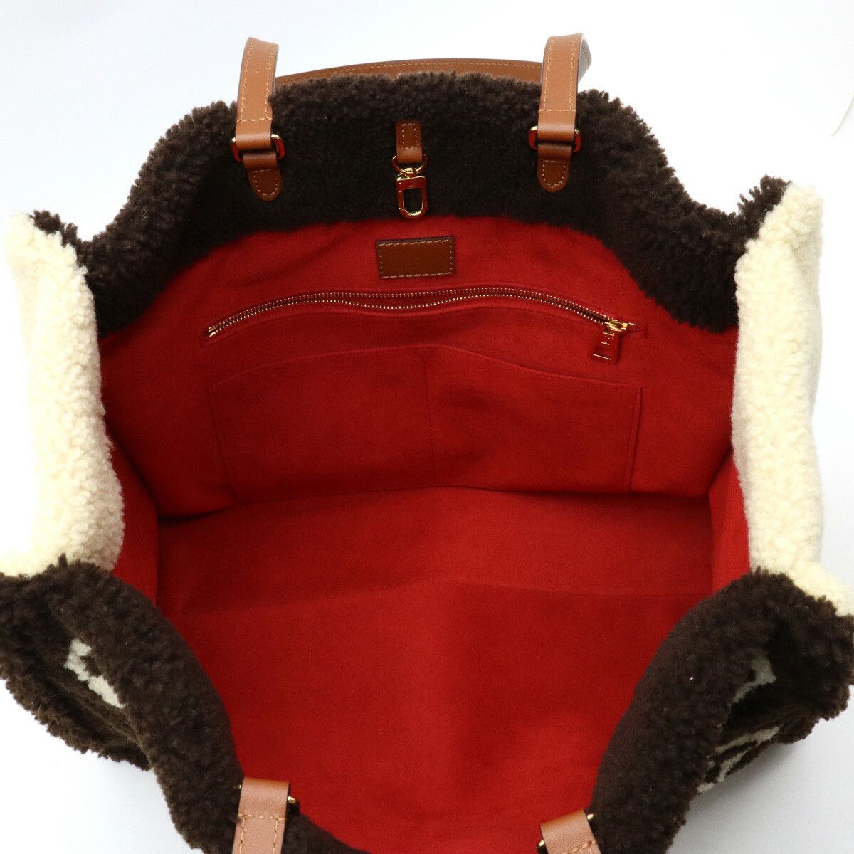 Louis Vuitton Louis Vuitton Louis Vuitton OnTheGo GM Monogram Teddy 2way tote bag Fur Tote Bag M55420 DUTY FREE for USA Size ONE SIZE - 4 Thumbnail