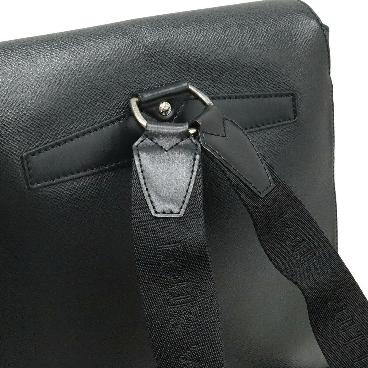Louis Vuitton Louis Vuitton Louis Vuitton Taiga Backpack Leather Backpack M30172 DUTY FREE for USA Size ONE SIZE - 4 Thumbnail