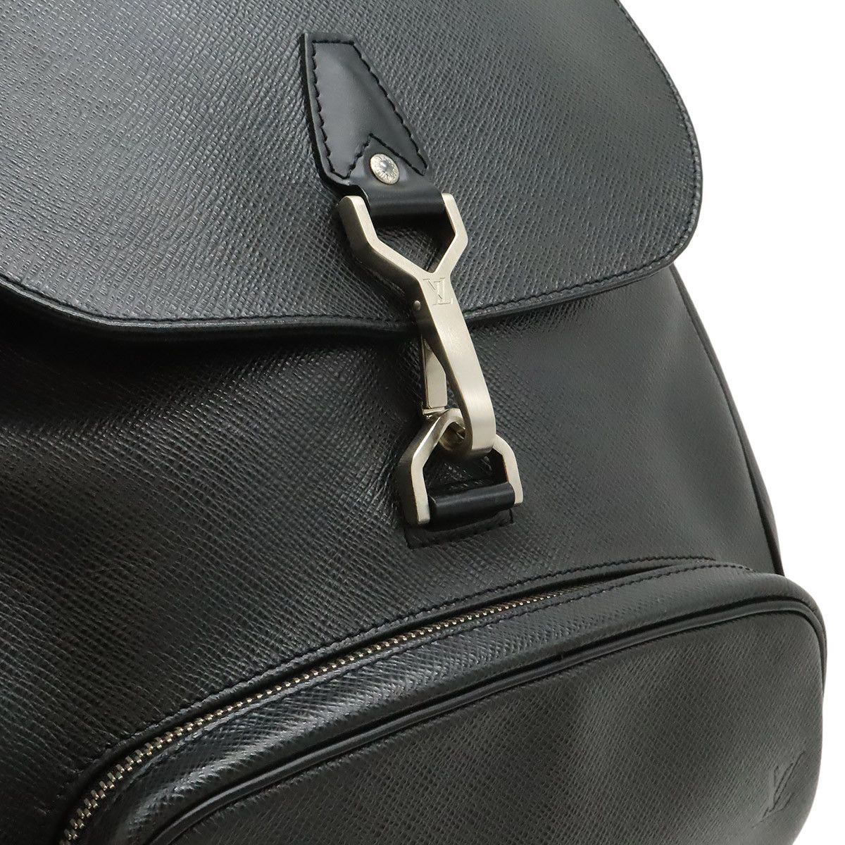 Louis Vuitton Louis Vuitton Louis Vuitton Taiga Backpack Leather Backpack M30172 DUTY FREE for USA Size ONE SIZE - 8 Thumbnail