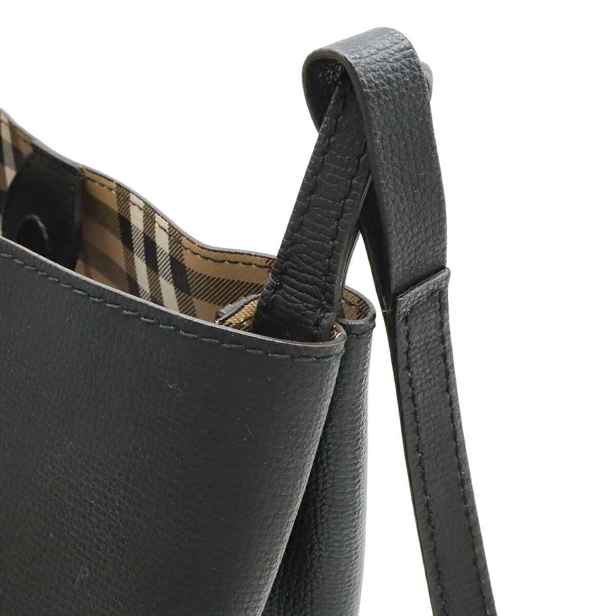 Burberry Burberry Burberry Leather Bucket Bag Leather Shoulder Bag DUTY FREE for USA Size ONE SIZE - 4 Thumbnail