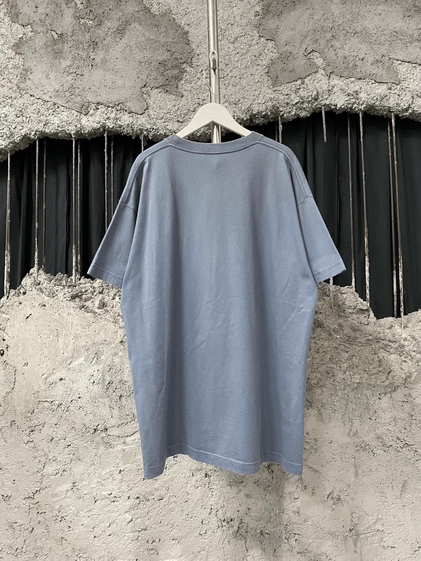 Balenciaga Balenciaga Band Graphic T-Shirt L Size US L / EU 52-54 / 3 - 2 Thumbnail