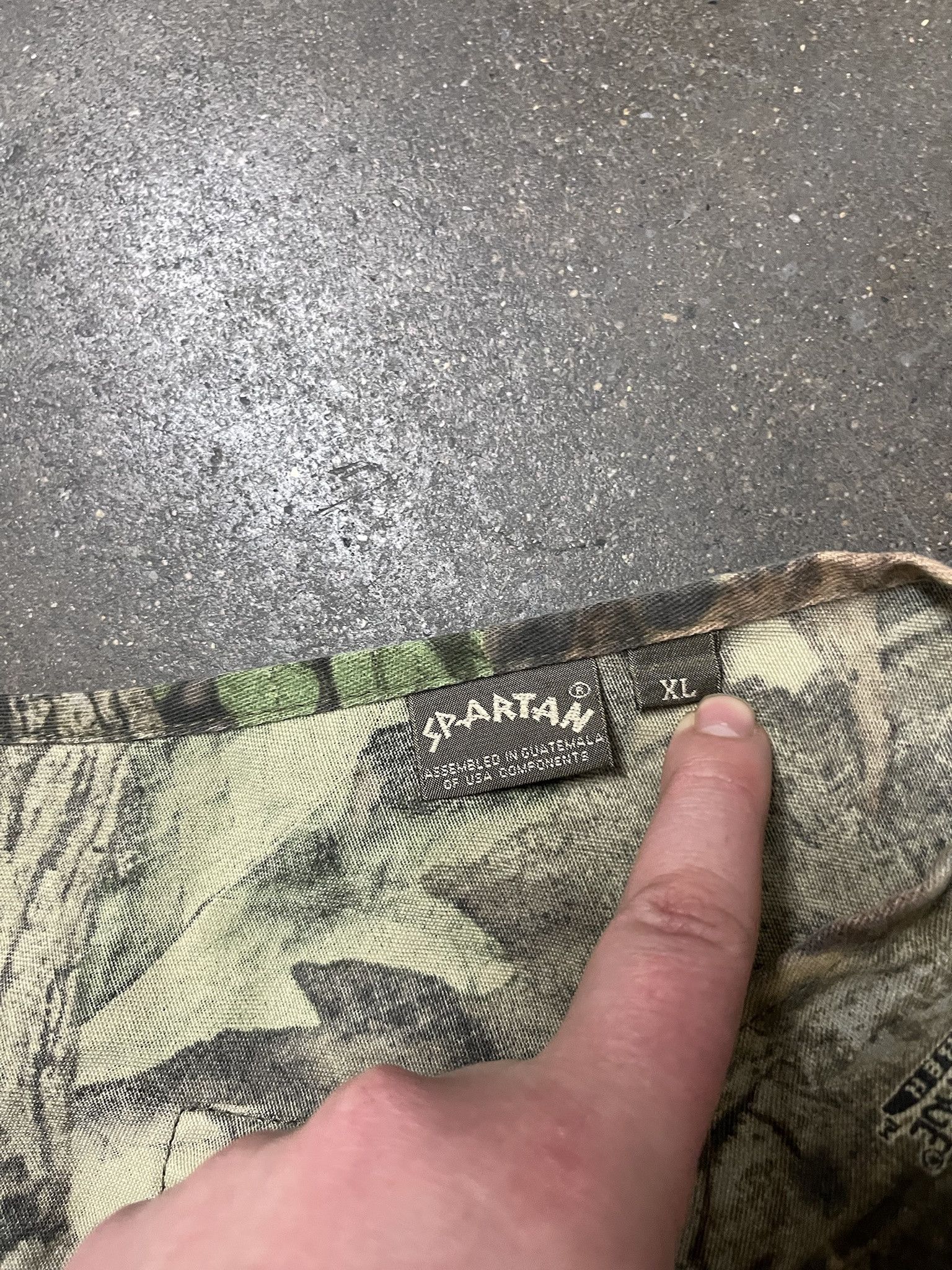 Carhartt × Vintage Vintage 2000s Spartan Realtree Camo Overalls Size XL Size US XL / EU 56 / 4 - 4 Thumbnail