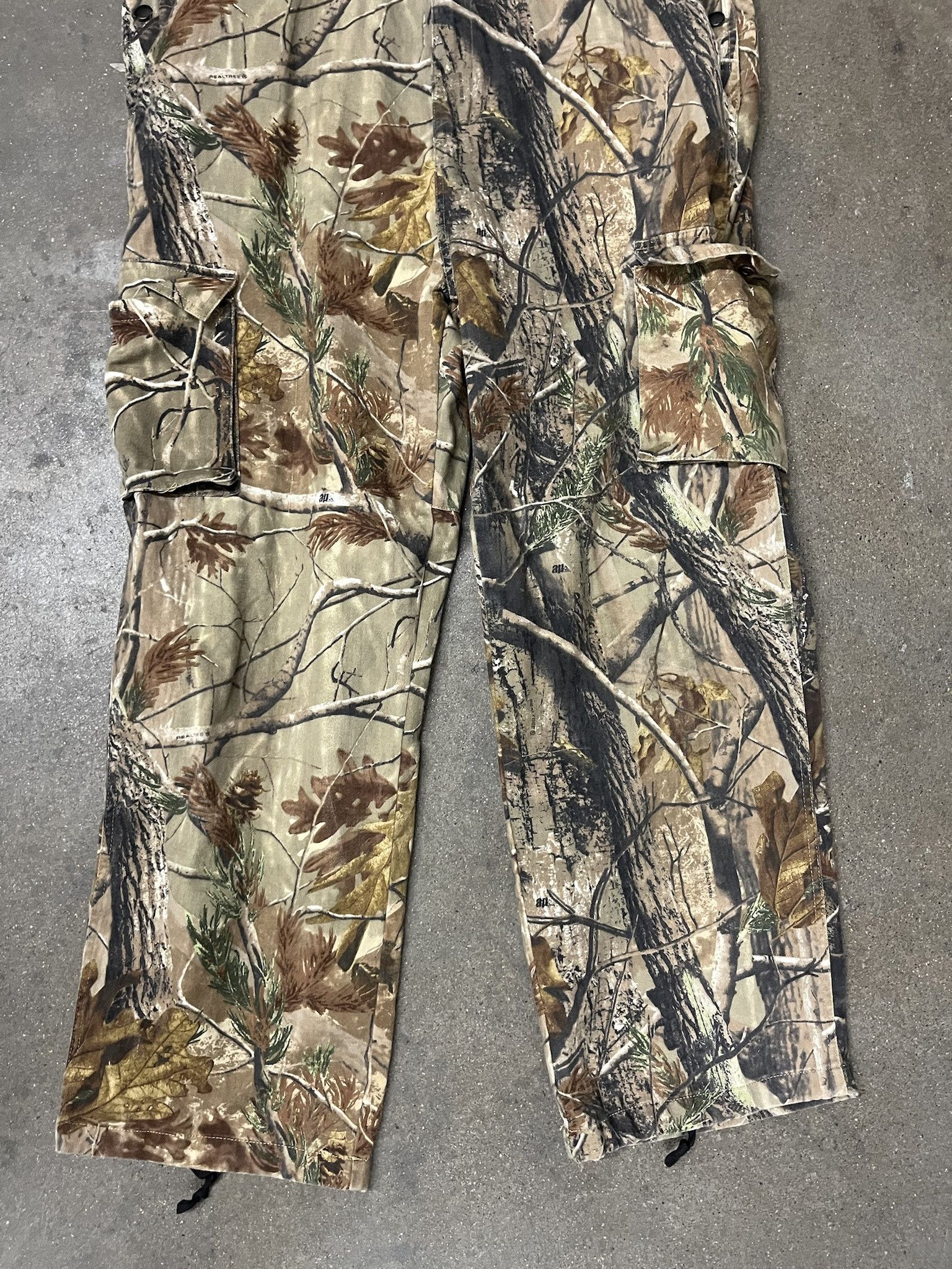Carhartt × Vintage Vintage 2000s Realtree Branded Lightweight Cargo Camo Coverall Suit Size XL Size US XL / EU 56 / 4 - 3 Thumbnail
