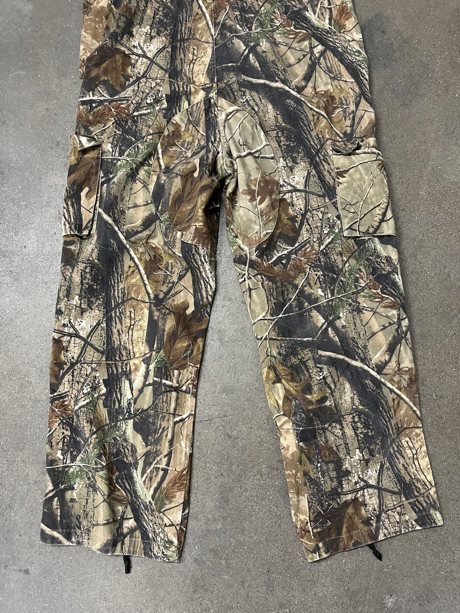 Carhartt × Vintage Vintage 2000s Realtree Branded Lightweight Cargo Camo Coverall Suit Size XL Size US XL / EU 56 / 4 - 7 Thumbnail