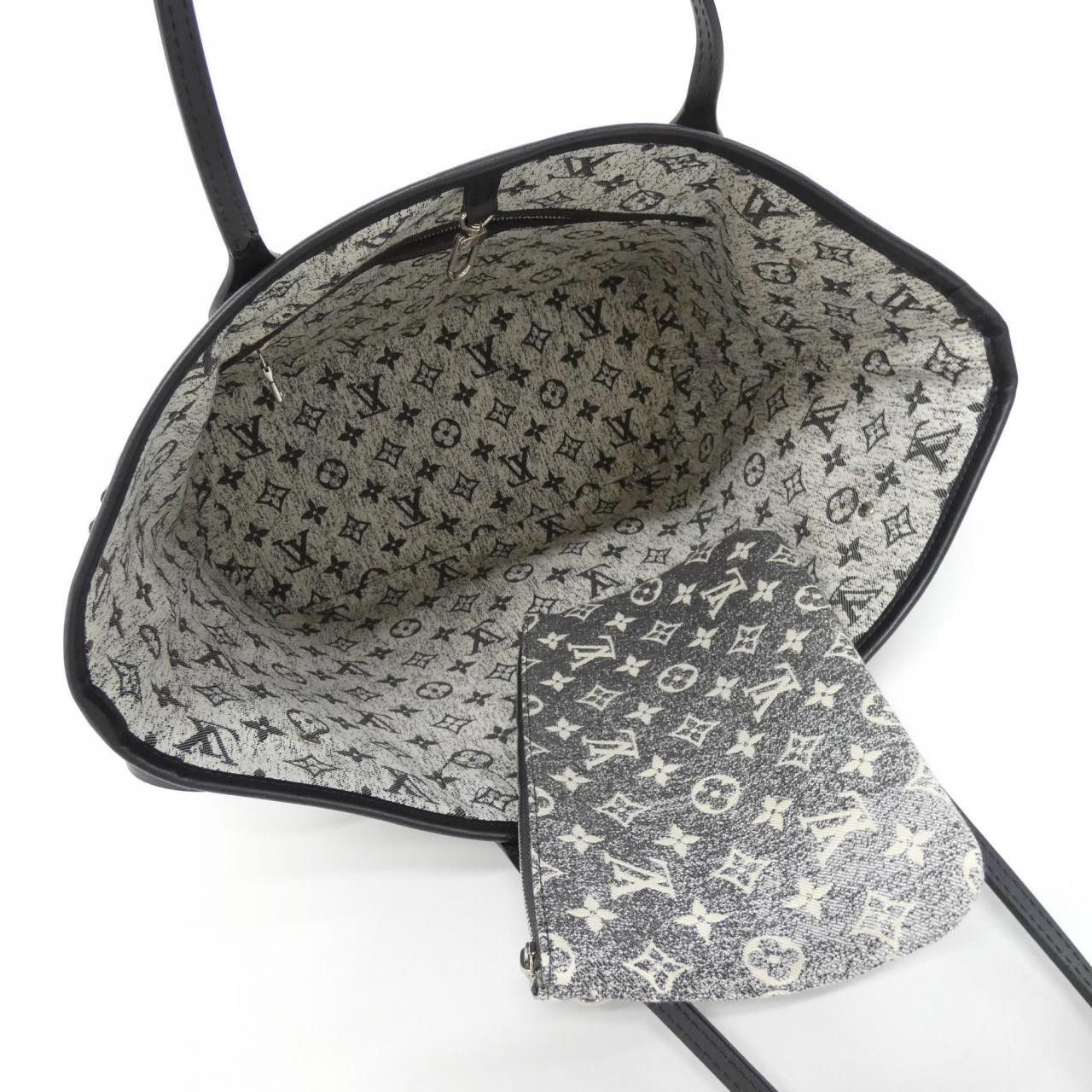 Louis Vuitton Louis Vuitton Louis Vuitton Monogram Jacquard Denim Tote Bag Textile Tote Bag M21465 DUTY FREE for USA Size ONE SIZE - 5 Thumbnail