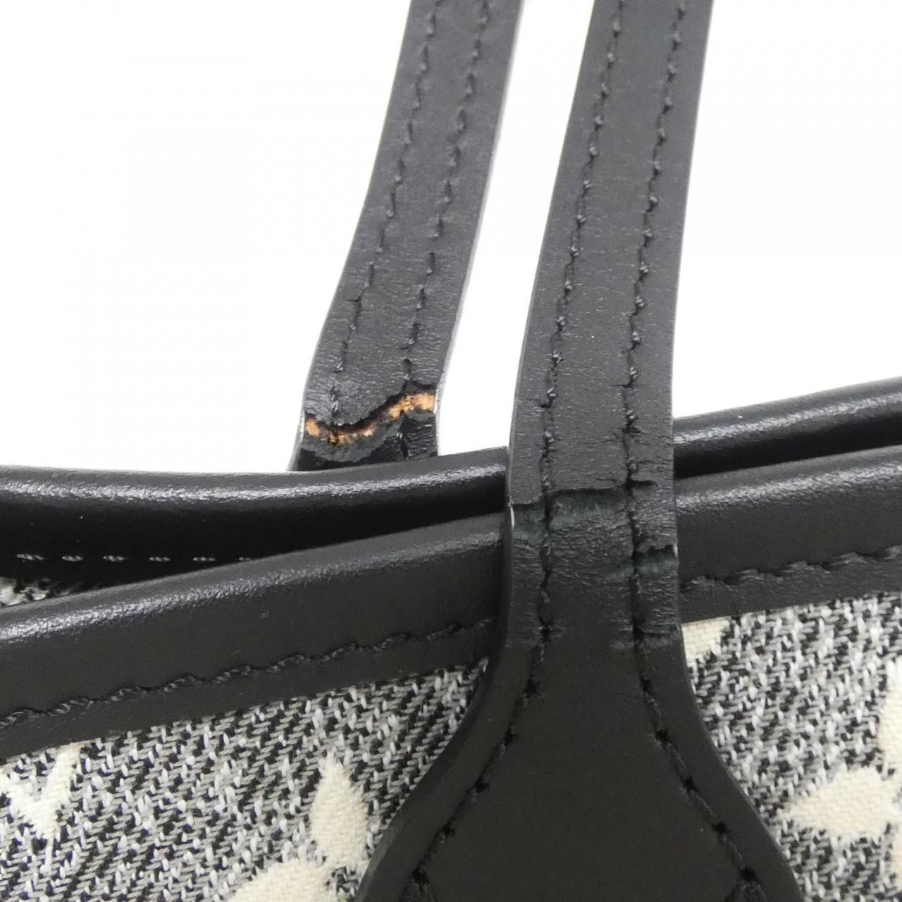 Louis Vuitton Louis Vuitton Louis Vuitton Monogram Jacquard Denim Tote Bag Textile Tote Bag M21465 DUTY FREE for USA Size ONE SIZE - 4 Thumbnail