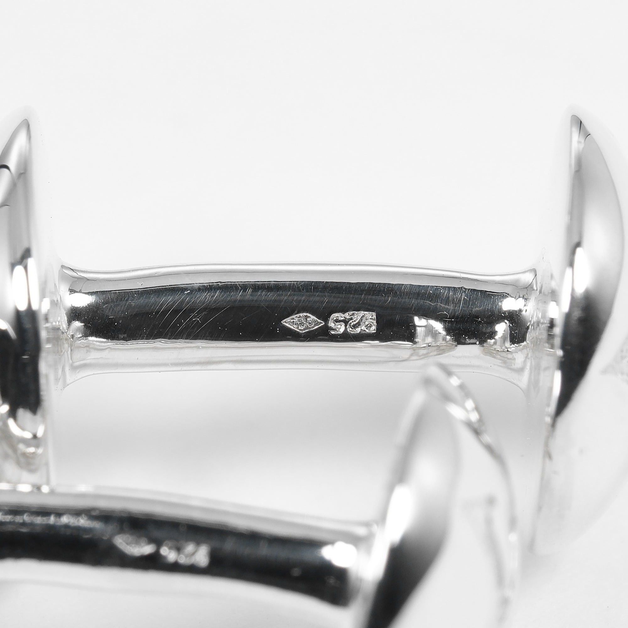 Louis Vuitton Louis Vuitton Bouton de Manchette Cufflinks, Clút M65059, Sterling Silver 925, Men's. Size ONE SIZE - 3 Thumbnail
