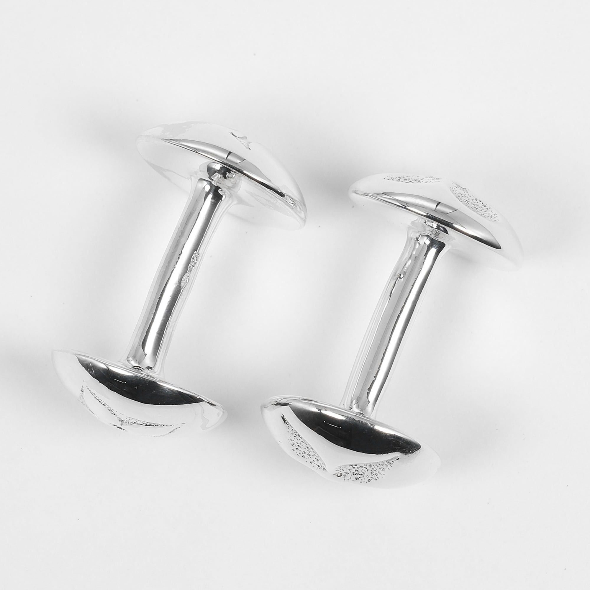 Louis Vuitton Louis Vuitton Bouton de Manchette Cufflinks, Clút M65059, Sterling Silver 925, Men's. Size ONE SIZE - 7 Thumbnail