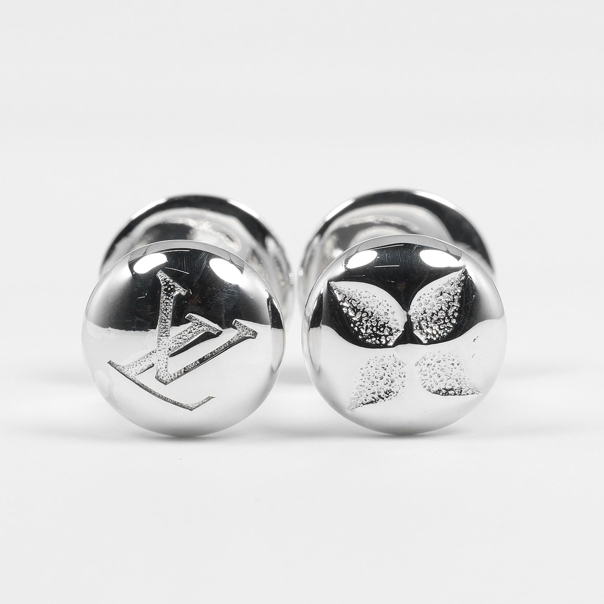 Louis Vuitton Louis Vuitton Bouton de Manchette Cufflinks, Clút M65059, Sterling Silver 925, Men's. Size ONE SIZE - 5 Thumbnail