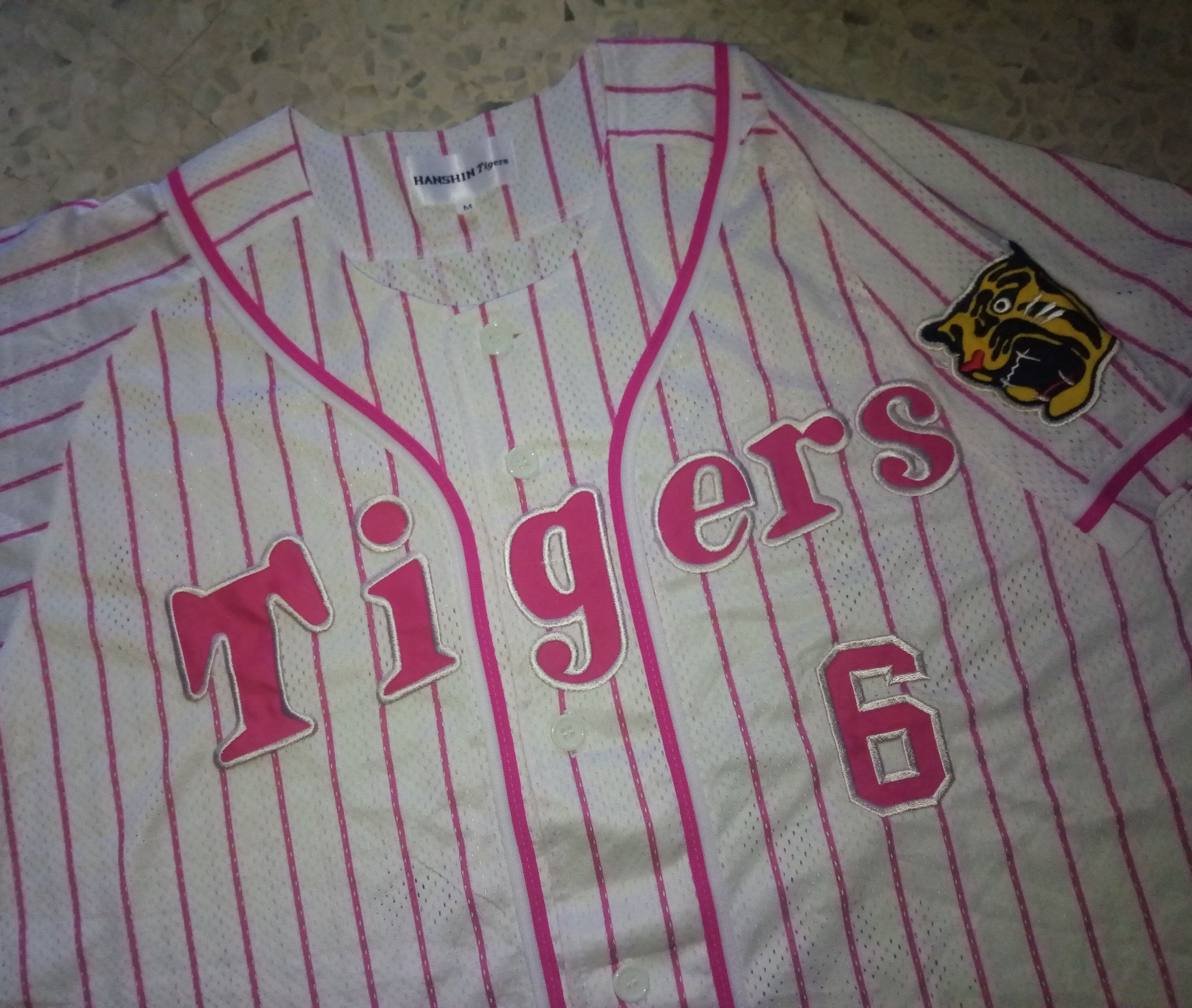 Japan Baseball Jersey Store on X: 2016-2017 Hanshin Tigers Jersey Home  Kanemoto #6   / X