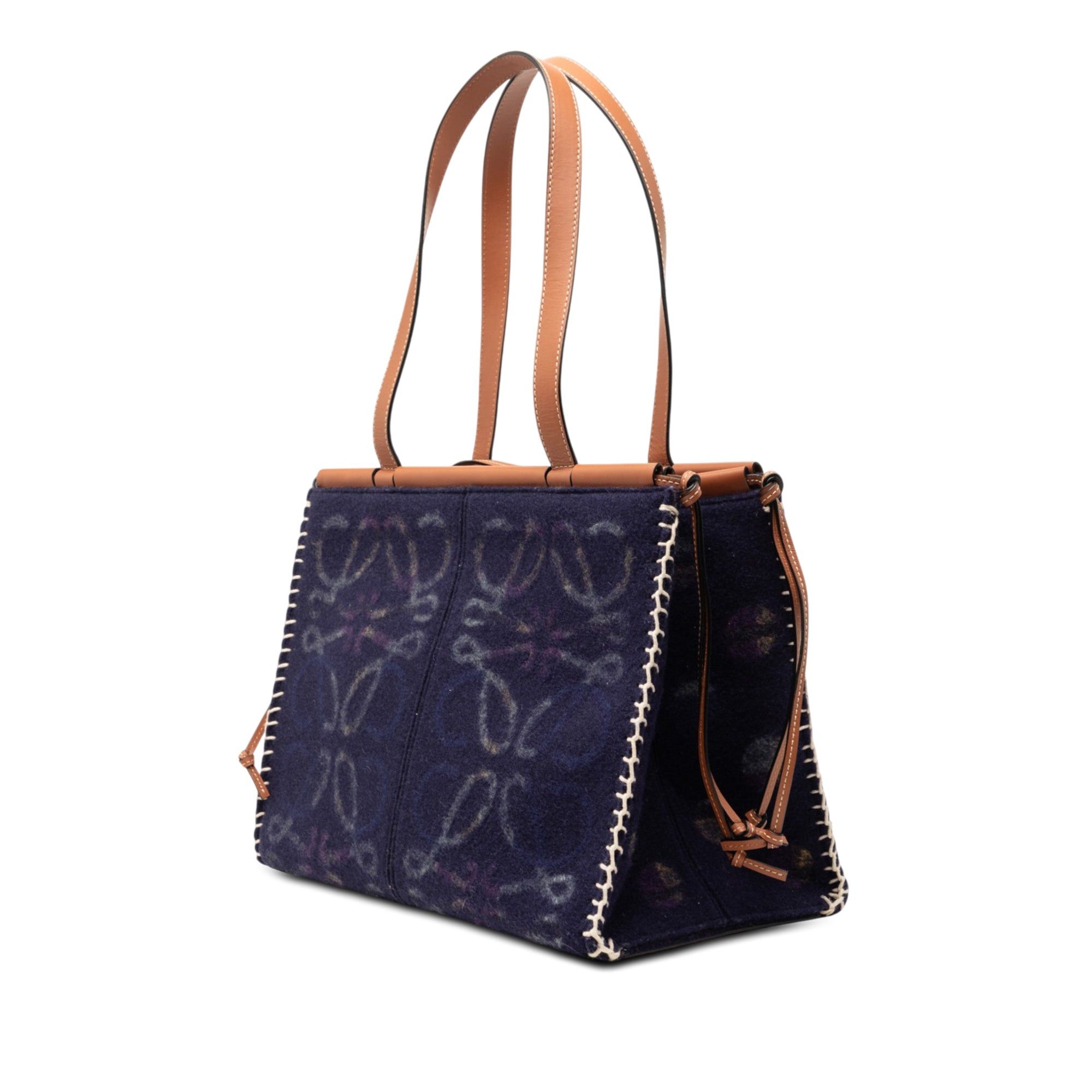 Loewe Medium Anagram Felt Cushion Tote Size ONE SIZE - 2 Thumbnail