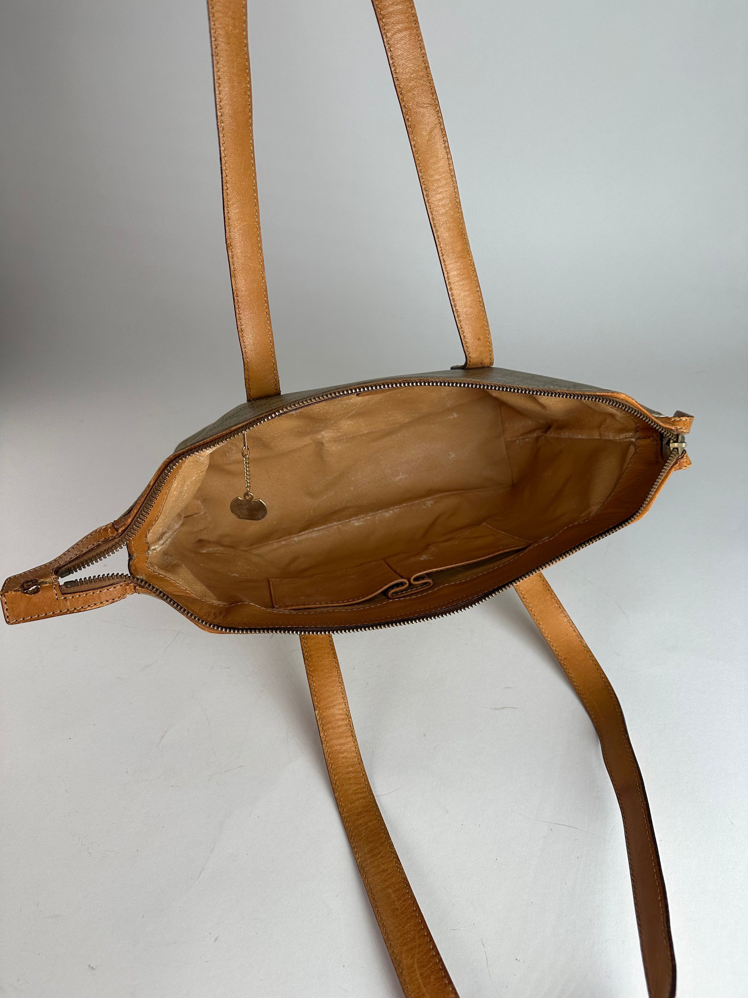 Celine Vintage Paris Monogram Leather Handbag Beige Brown Size ONE SIZE - 6 Thumbnail