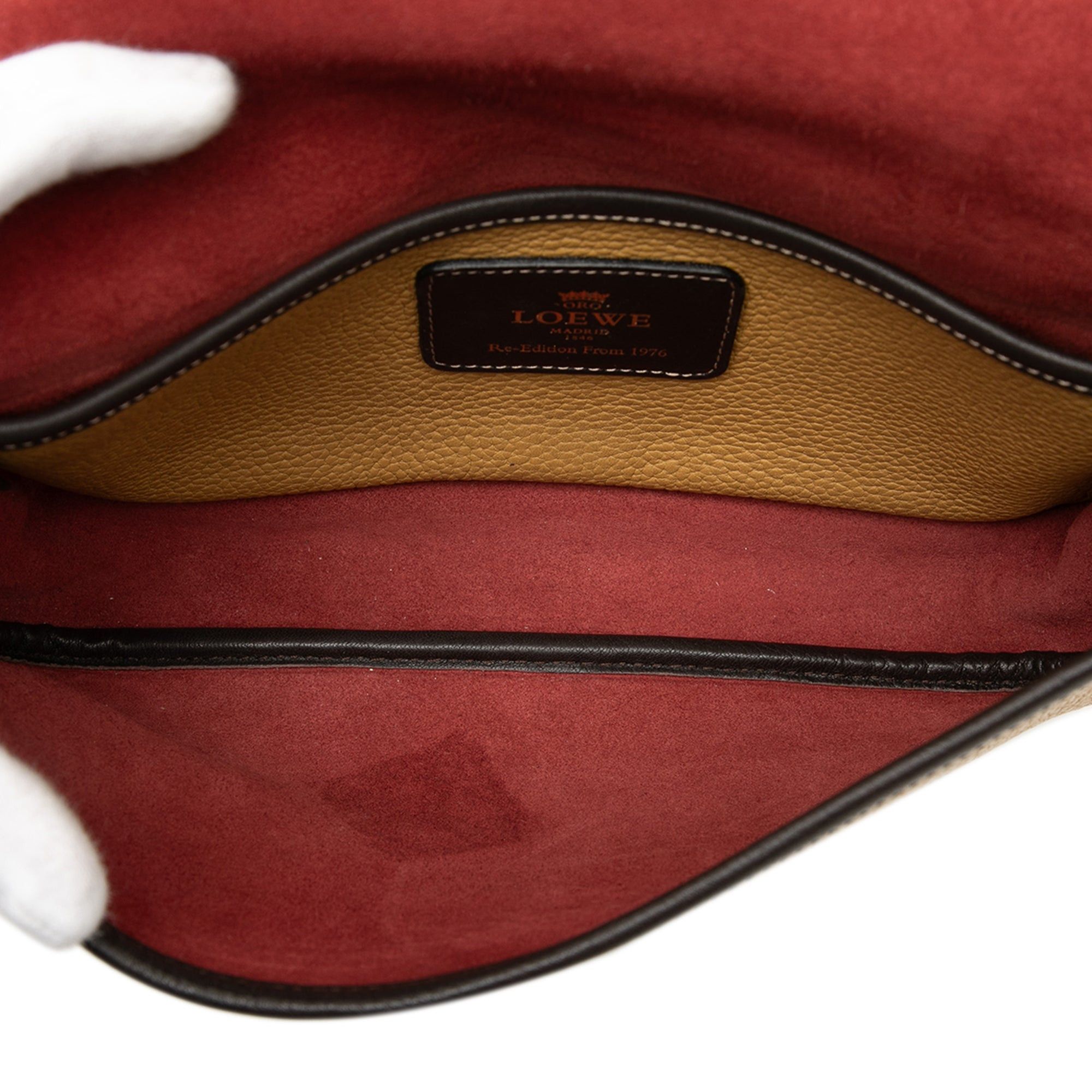 Loewe Leather Perforated Anagram Crossbody Size ONE SIZE - 4 Thumbnail