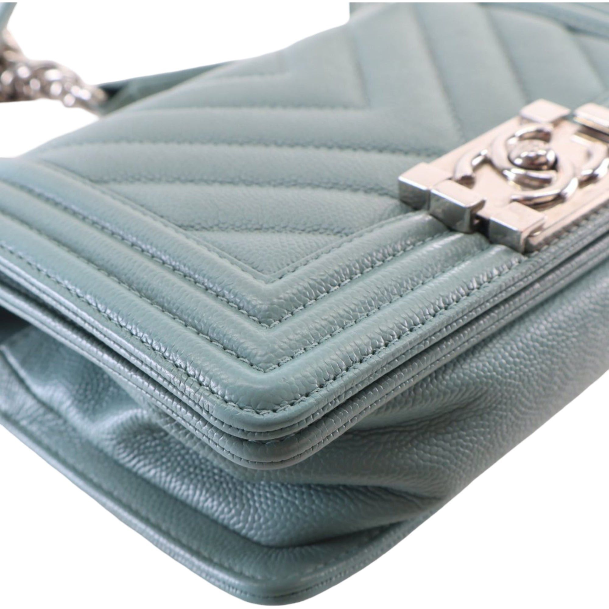 Chanel Small Chevron Caviar Boy Flap Size ONE SIZE - 12 Thumbnail
