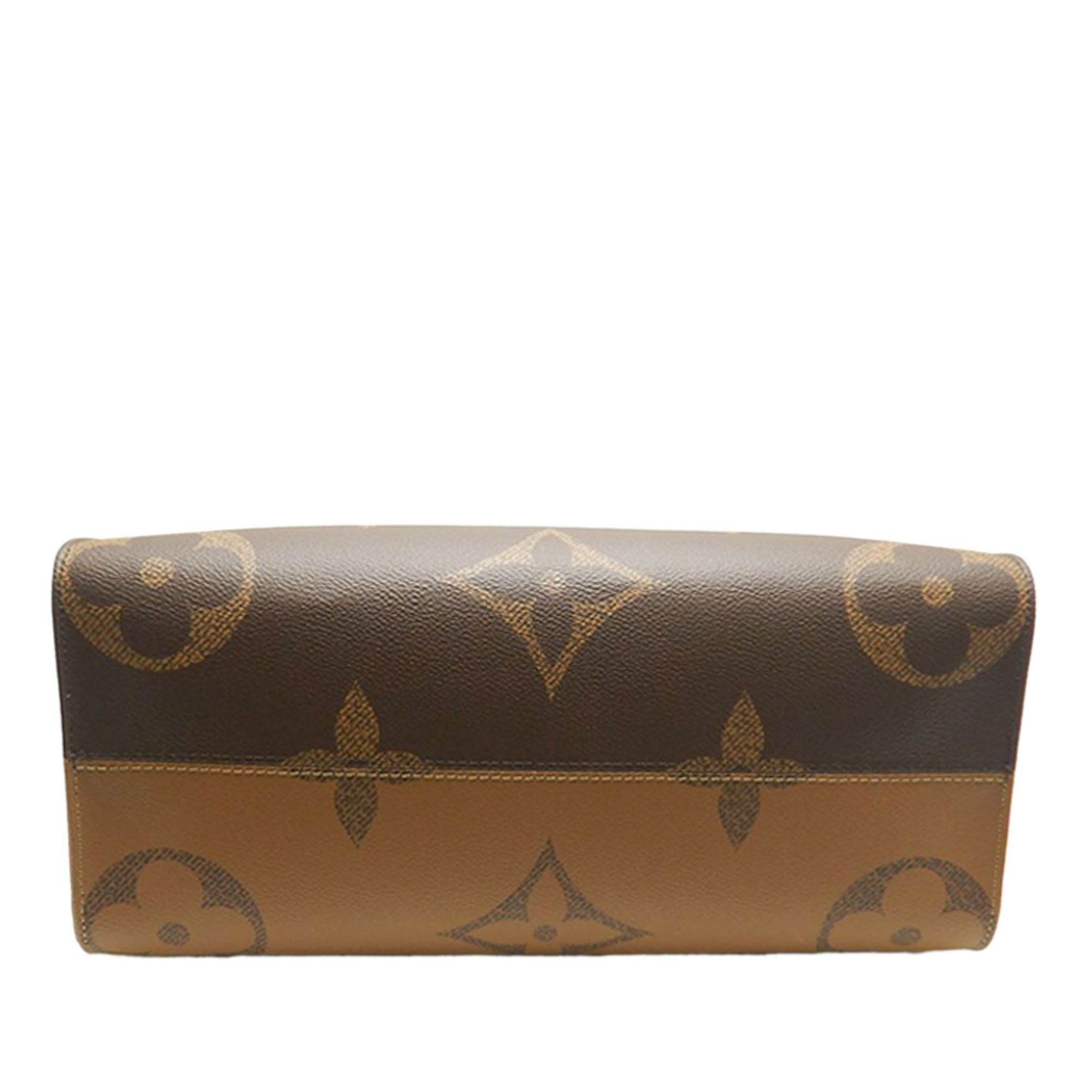Louis Vuitton Monogram Reverse Giant OnTheGo MM Size ONE SIZE - 3 Thumbnail