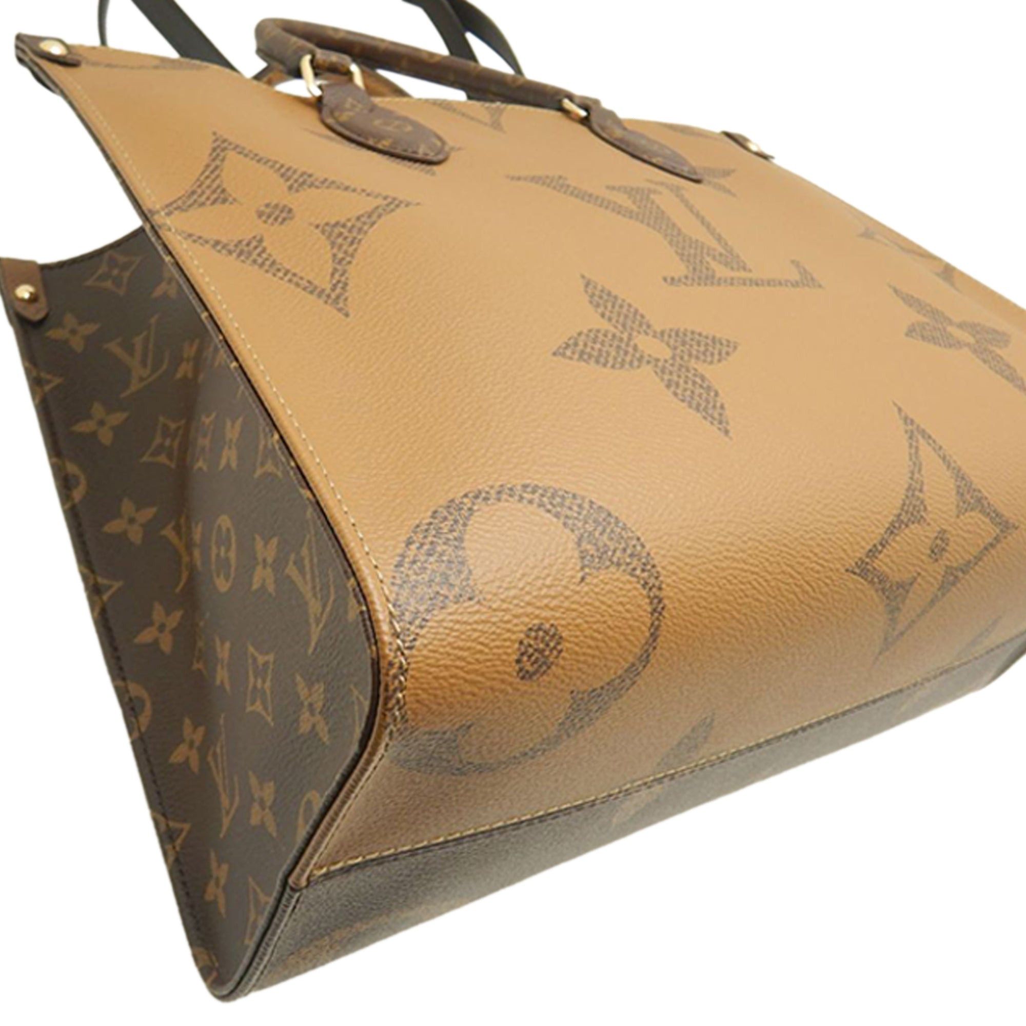 Louis Vuitton Monogram Reverse Giant OnTheGo MM Size ONE SIZE - 11 Thumbnail
