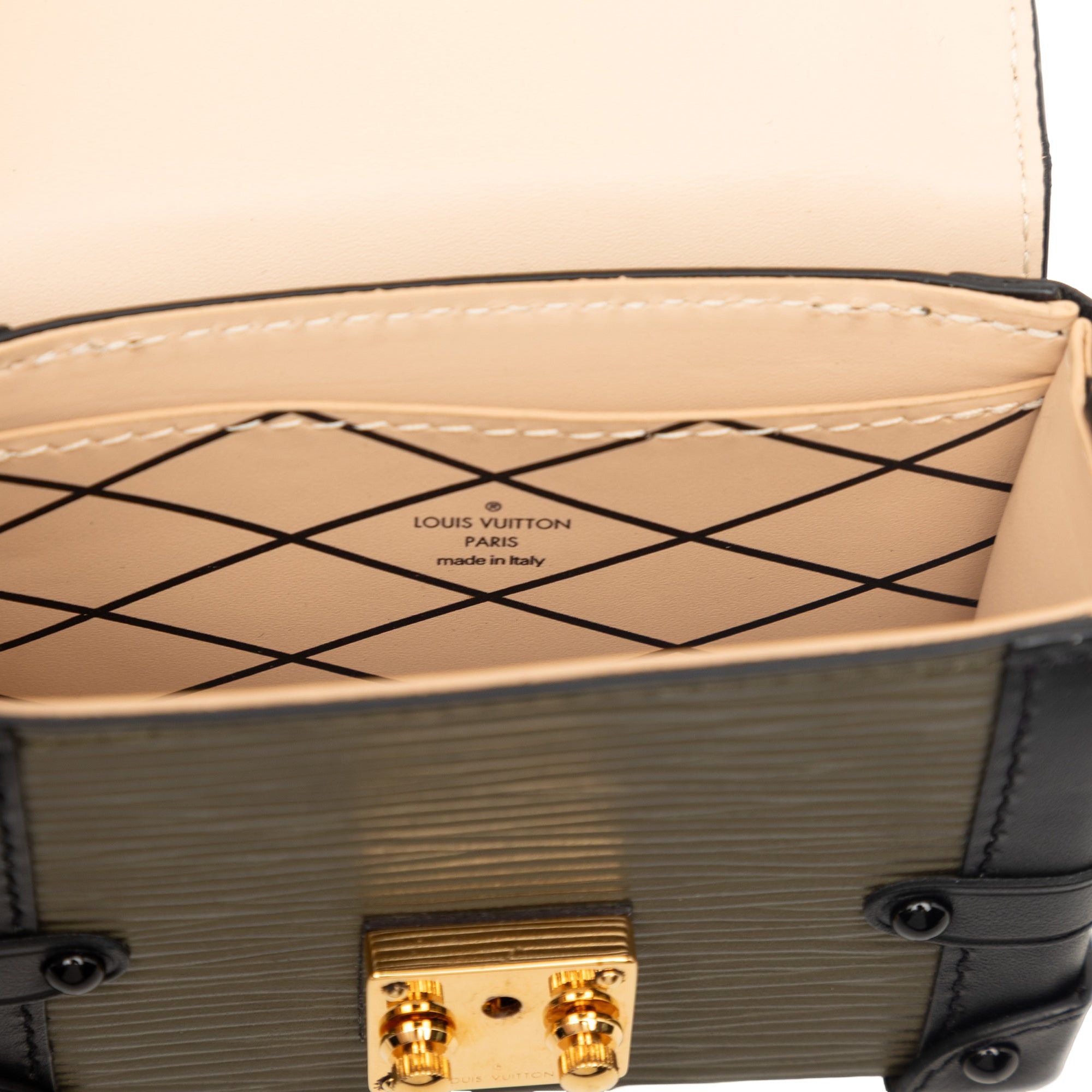 Louis Vuitton Epi Essential Trunk Crossbody Size ONE SIZE - 5 Thumbnail