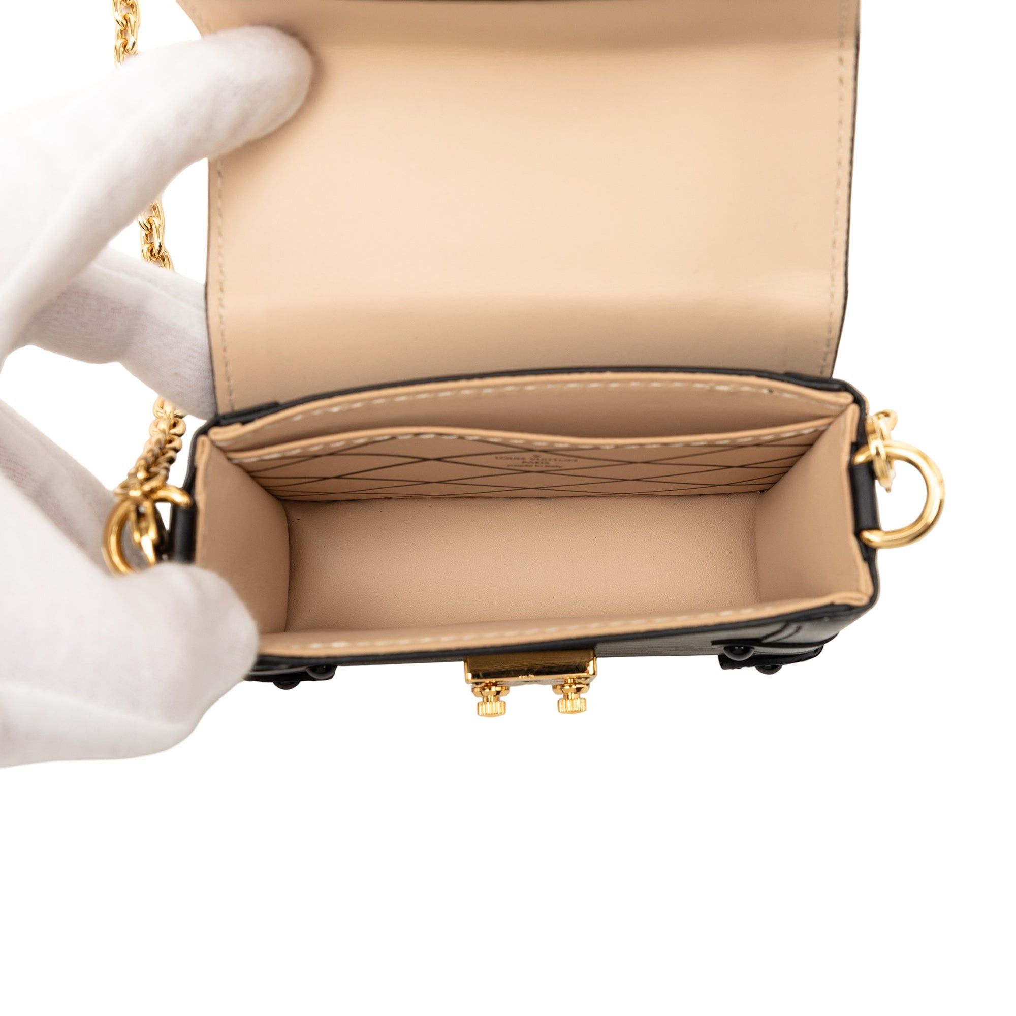 Louis Vuitton Epi Essential Trunk Crossbody Size ONE SIZE - 4 Thumbnail
