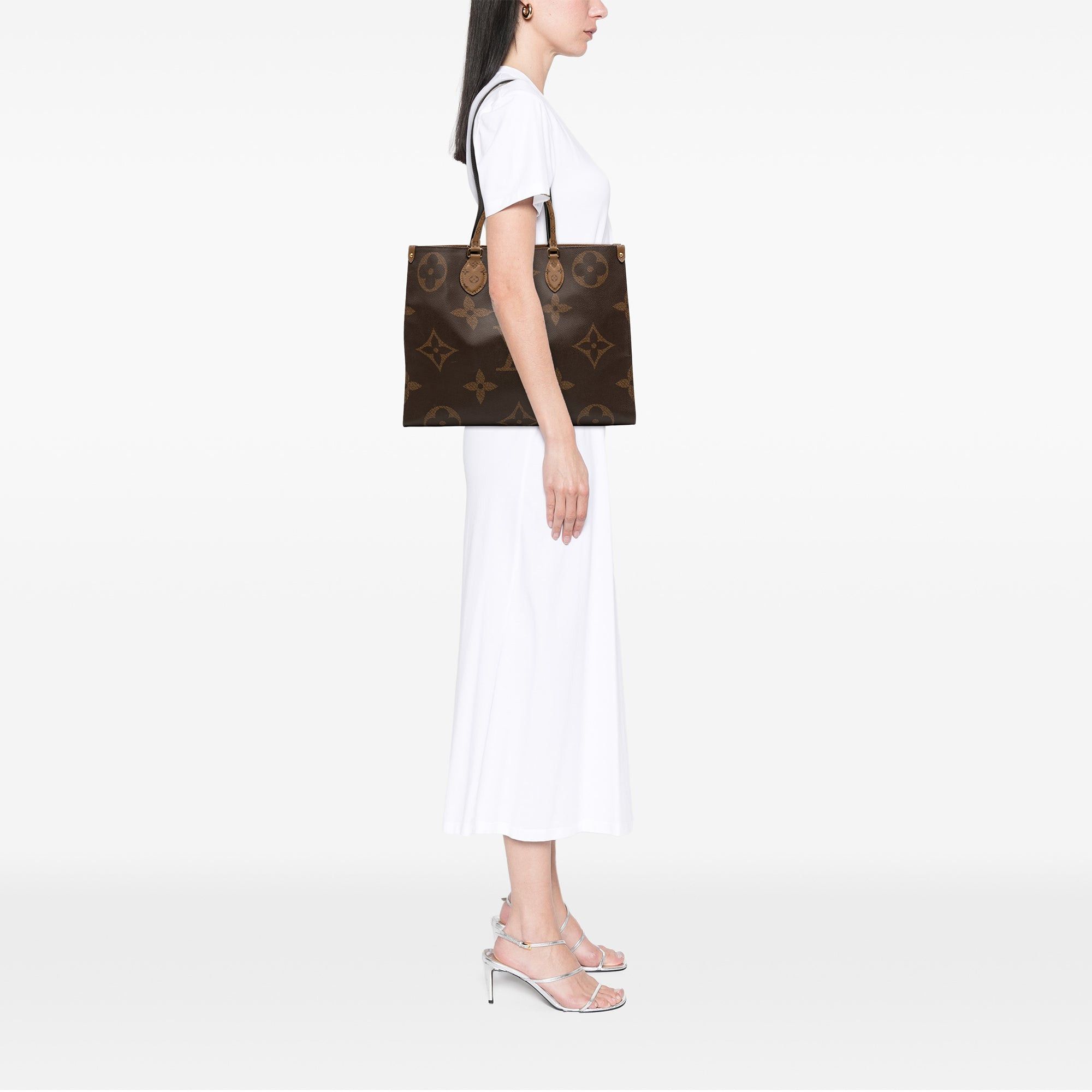 Louis Vuitton Monogram Reverse Giant OnTheGo GM Size ONE SIZE - 7 Thumbnail