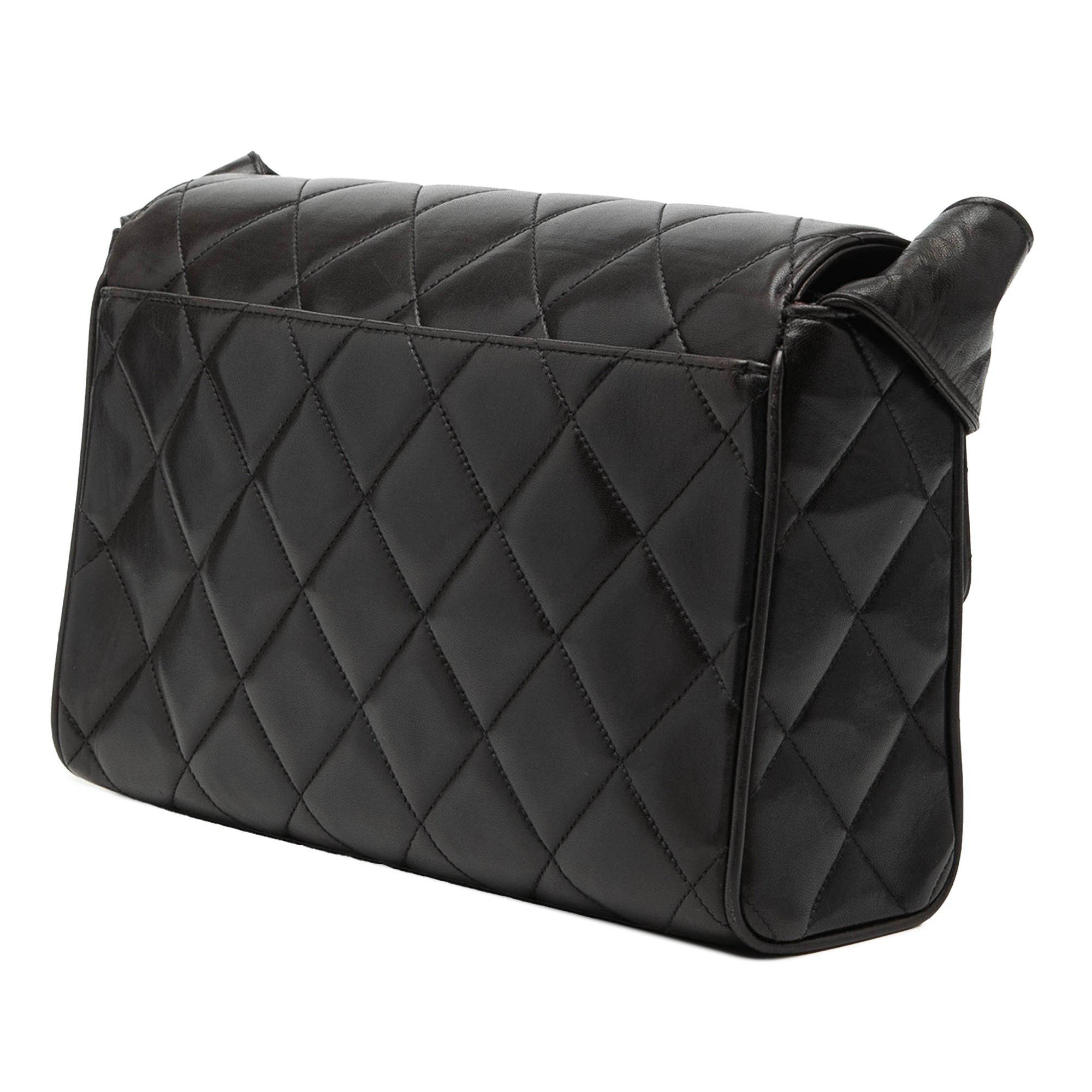 Chanel CC Quilted Lambskin Flap Crossbody Size ONE SIZE - 2 Thumbnail