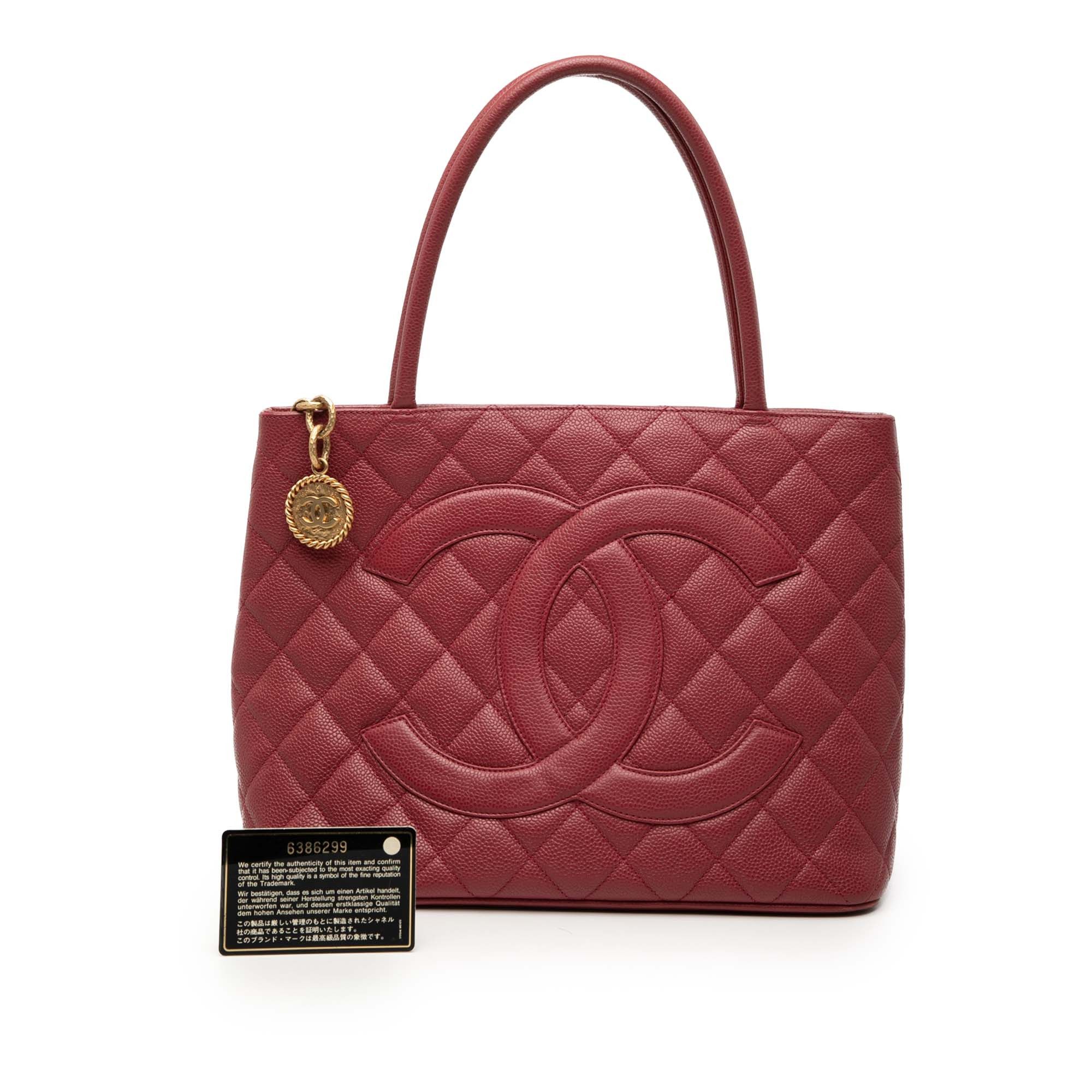 Chanel Caviar Medallion Tote Size ONE SIZE - 8 Thumbnail
