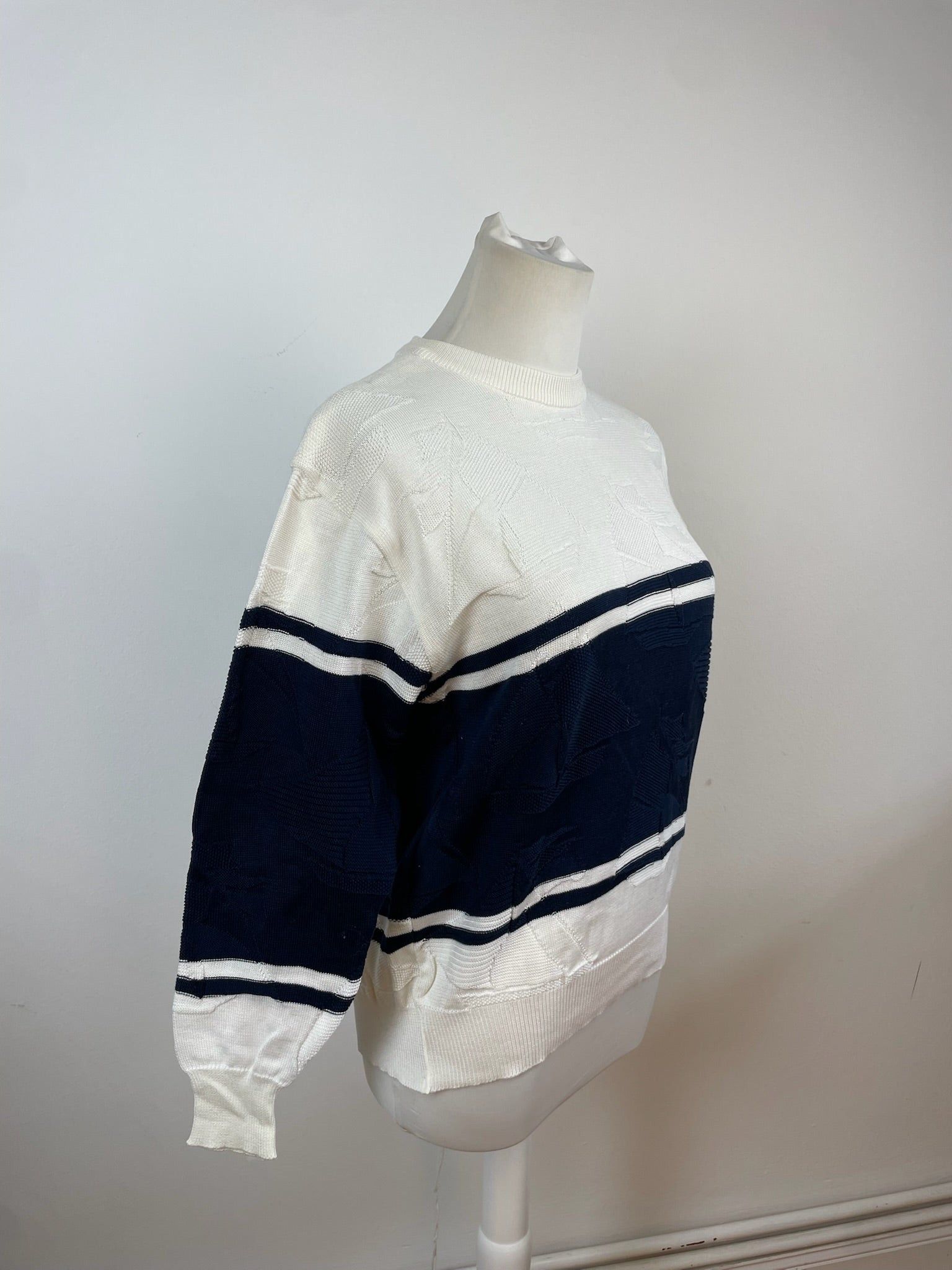 Dior Vintage Crewneck Sweater White Navy L Size L / US 10 / IT 46 - 4 Thumbnail