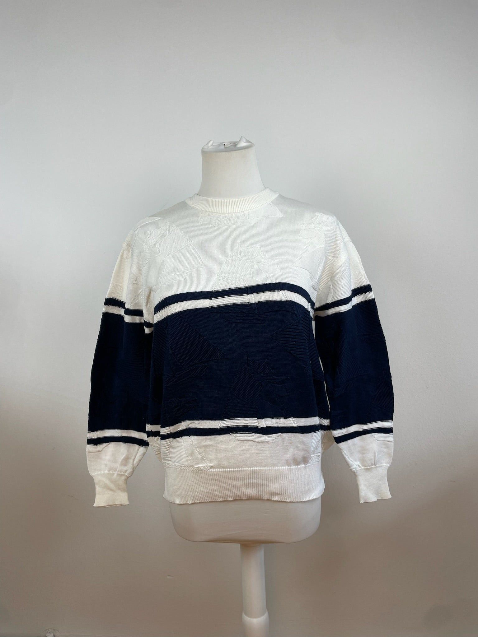 Dior Vintage Crewneck Sweater White Navy L Size L / US 10 / IT 46 - 12 Thumbnail