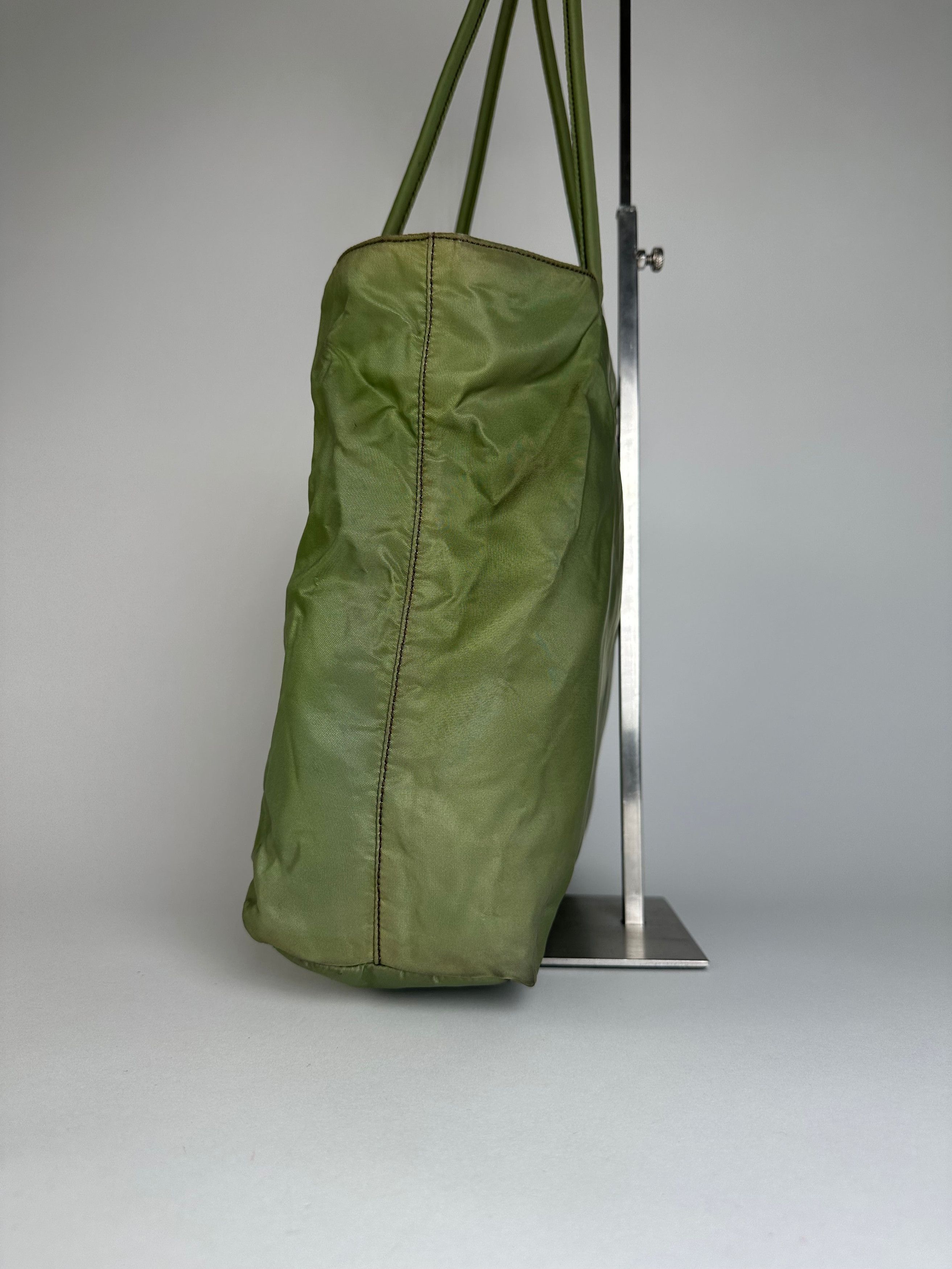 Prada Vintage Triangle Polyester Bag Green Size ONE SIZE - 6 Thumbnail