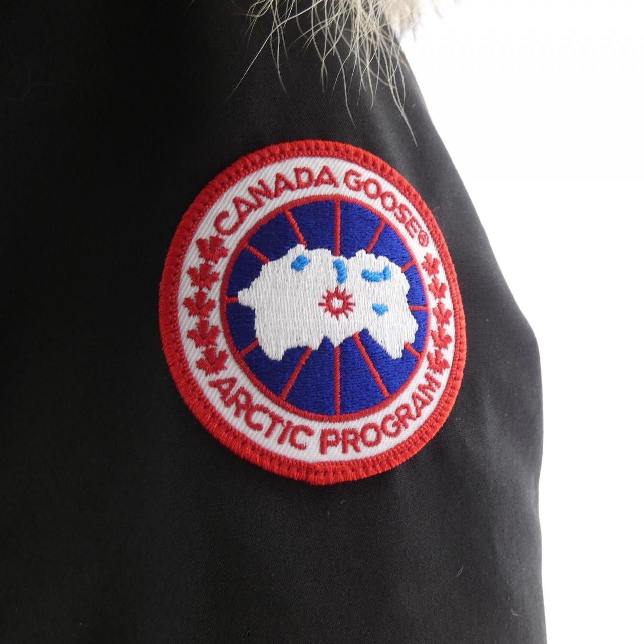 Canada Goose Canada Goose CANADA GOOSE CHARLOTTE Down Jacket Textile Outerwear 2300JL DUTY FREE for USA Size ONE SIZE - 7 Thumbnail