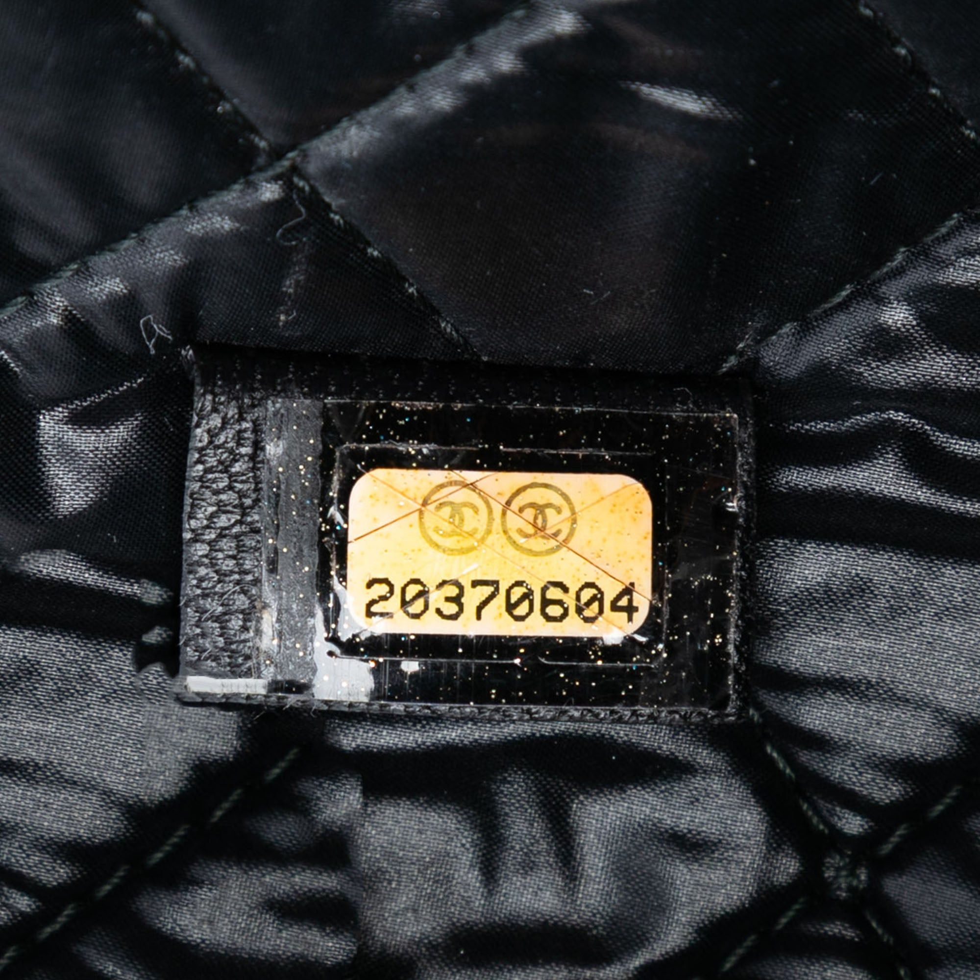 Chanel Large Quilted Patent O Case Clutch Size ONE SIZE - 5 Thumbnail