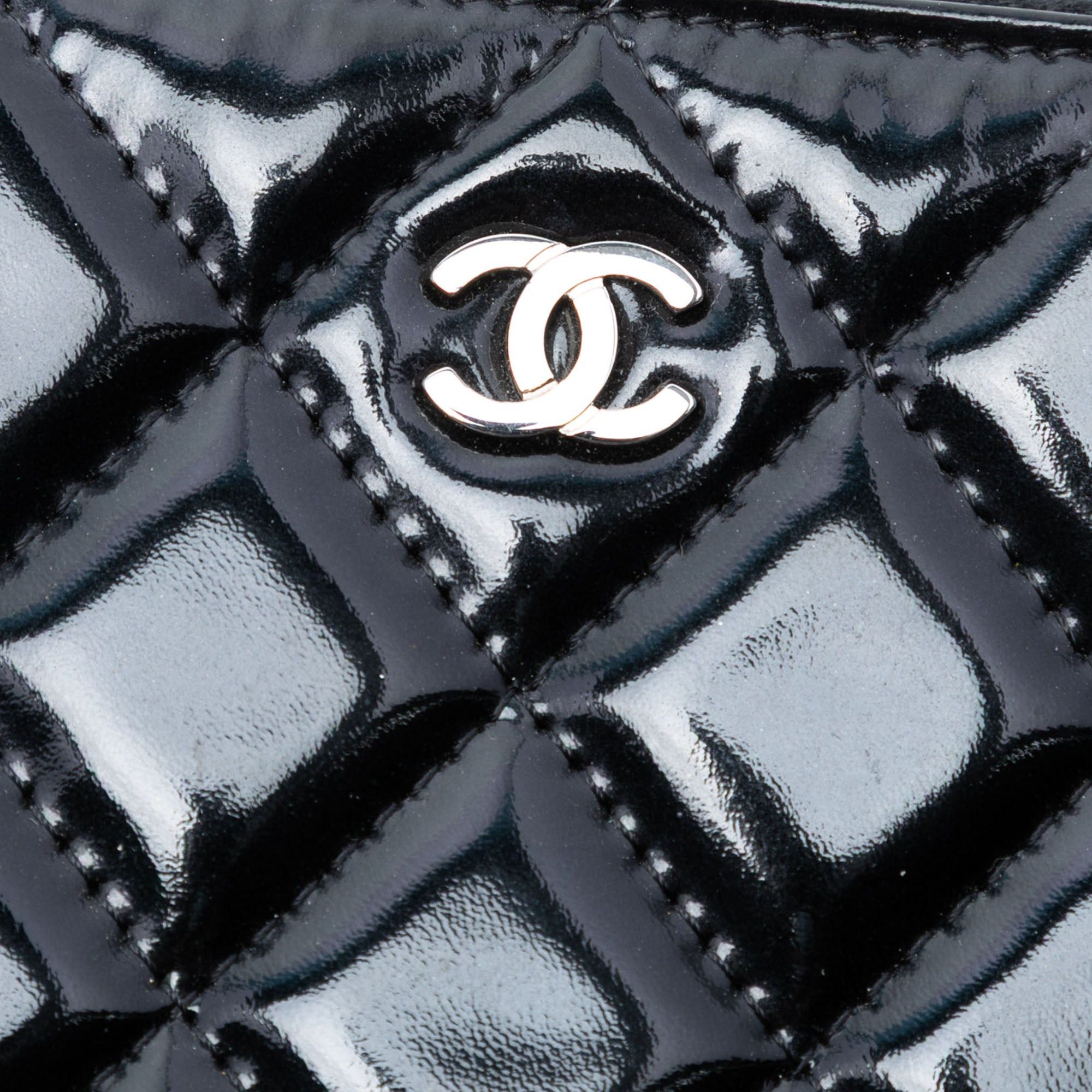 Chanel Large Quilted Patent O Case Clutch Size ONE SIZE - 6 Thumbnail