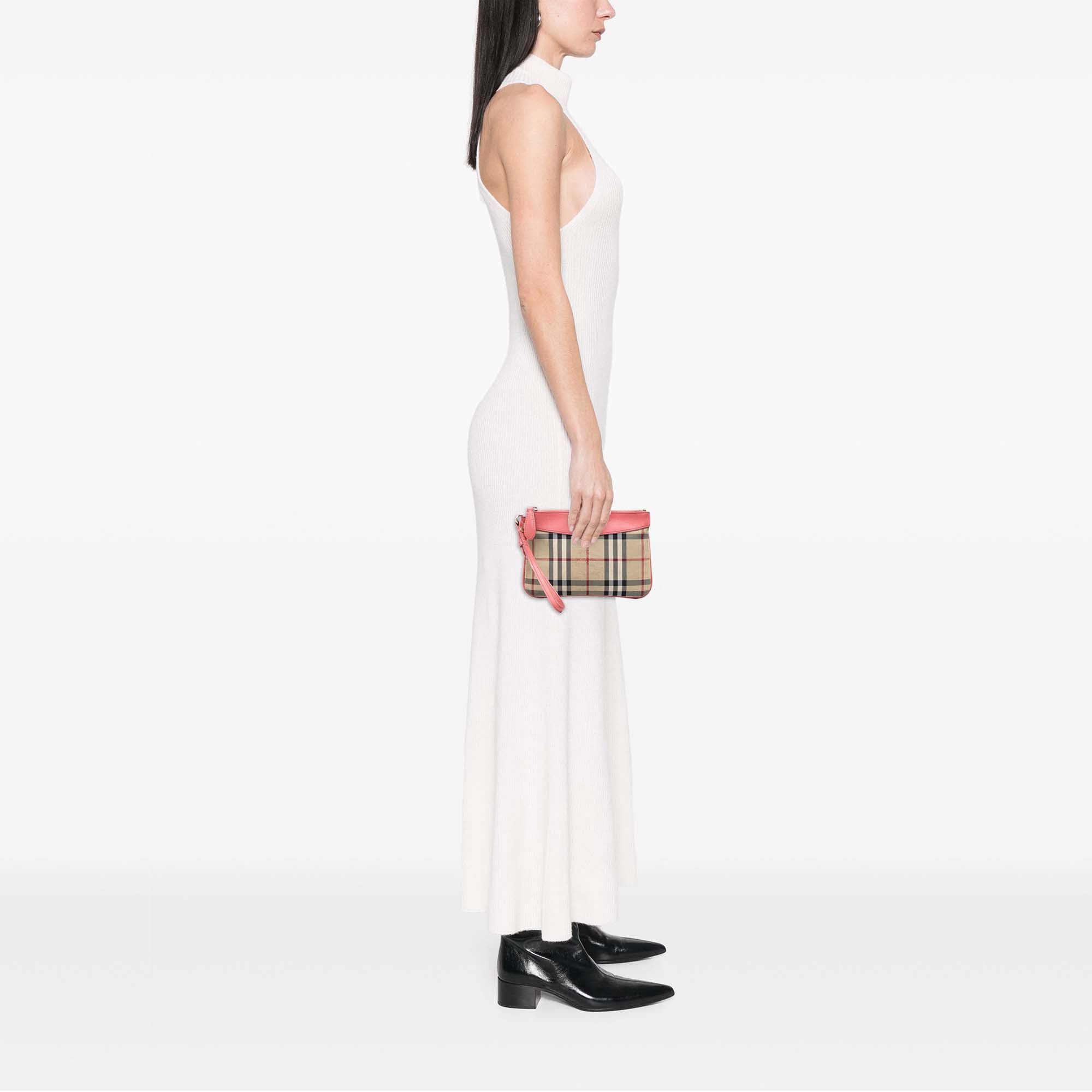 Burberry Haymarket Check Nylon Peyton Clutch Size ONE SIZE - 7 Thumbnail