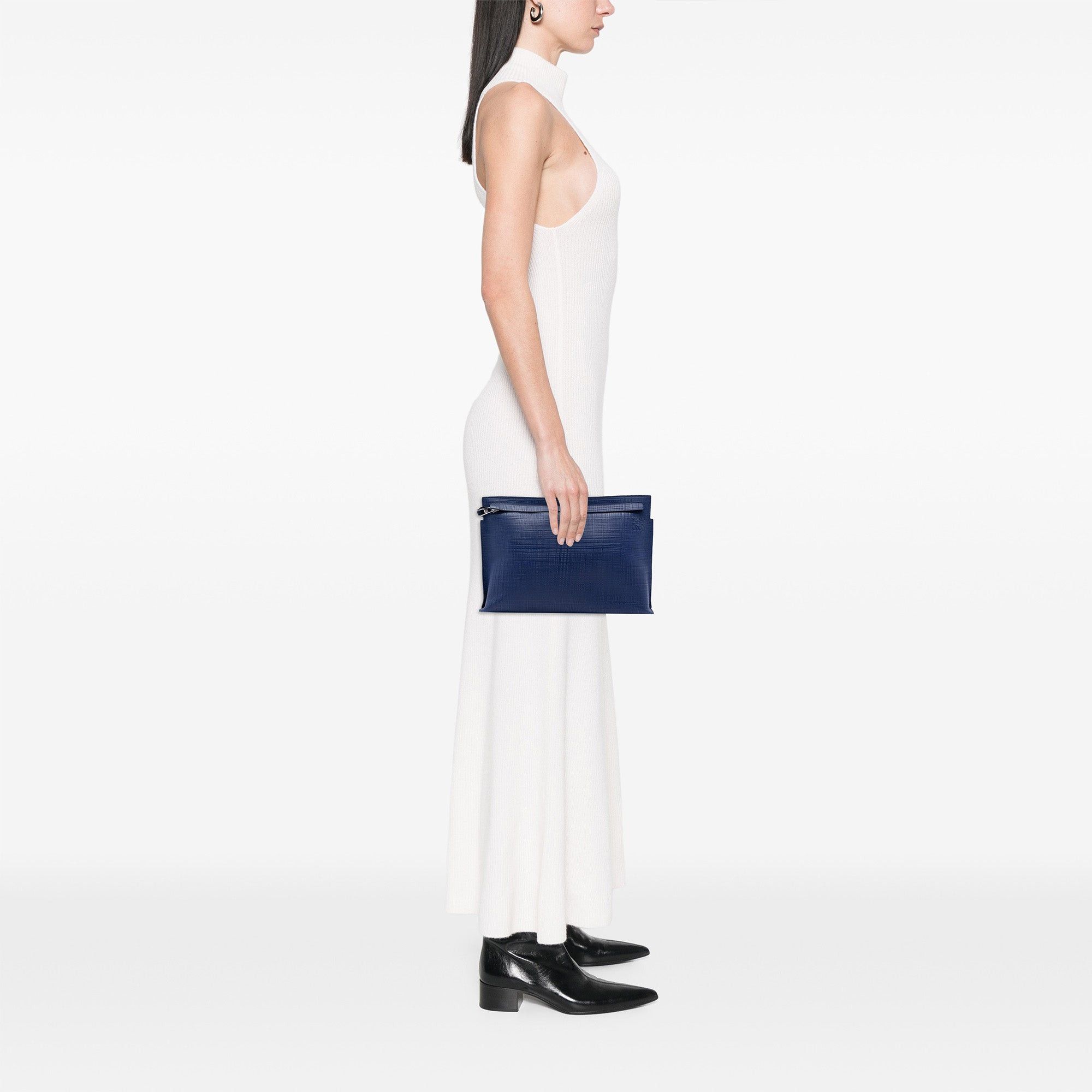 Loewe Leather Anagram T Clutch Size ONE SIZE - 7 Thumbnail