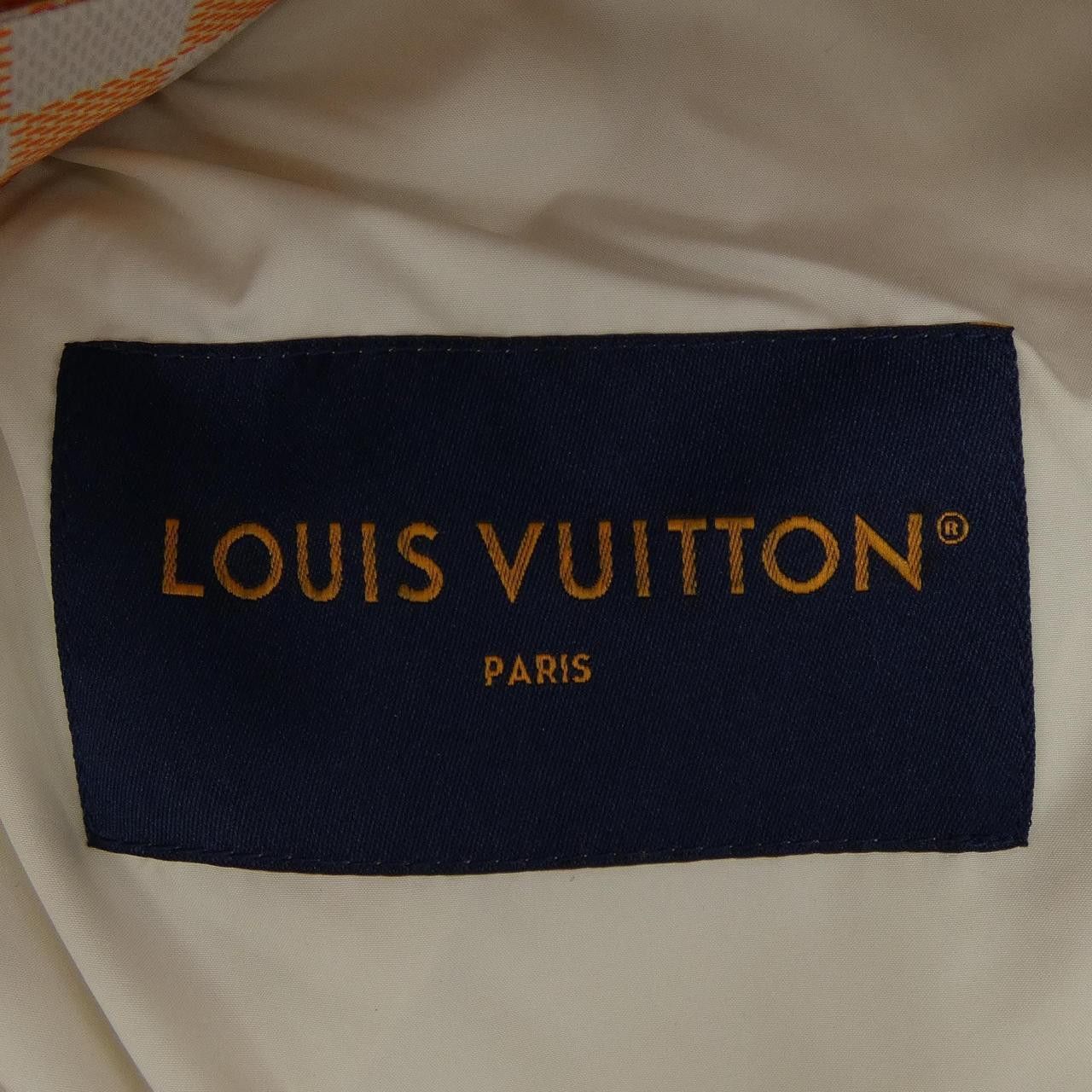 Louis Vuitton Louis Vuitton Louis Vuitton Jacket Others Outerwear HQB68WHQU DUTY FREE for USA Size ONE SIZE - 4 Thumbnail