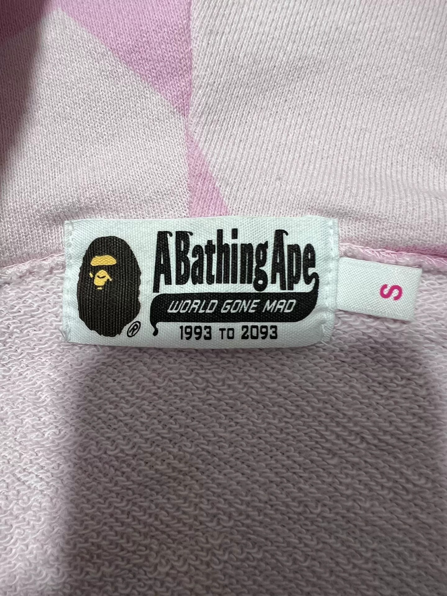 Bape Bape Shark Camo Multi Light Jacket s Men Size US S / EU 44-46 / 1 - 5 Thumbnail