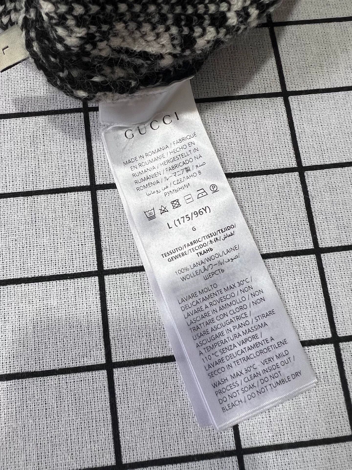 Gucci Gucci Wool Sweater L Women Size L / US 10 / IT 46 - 4 Thumbnail