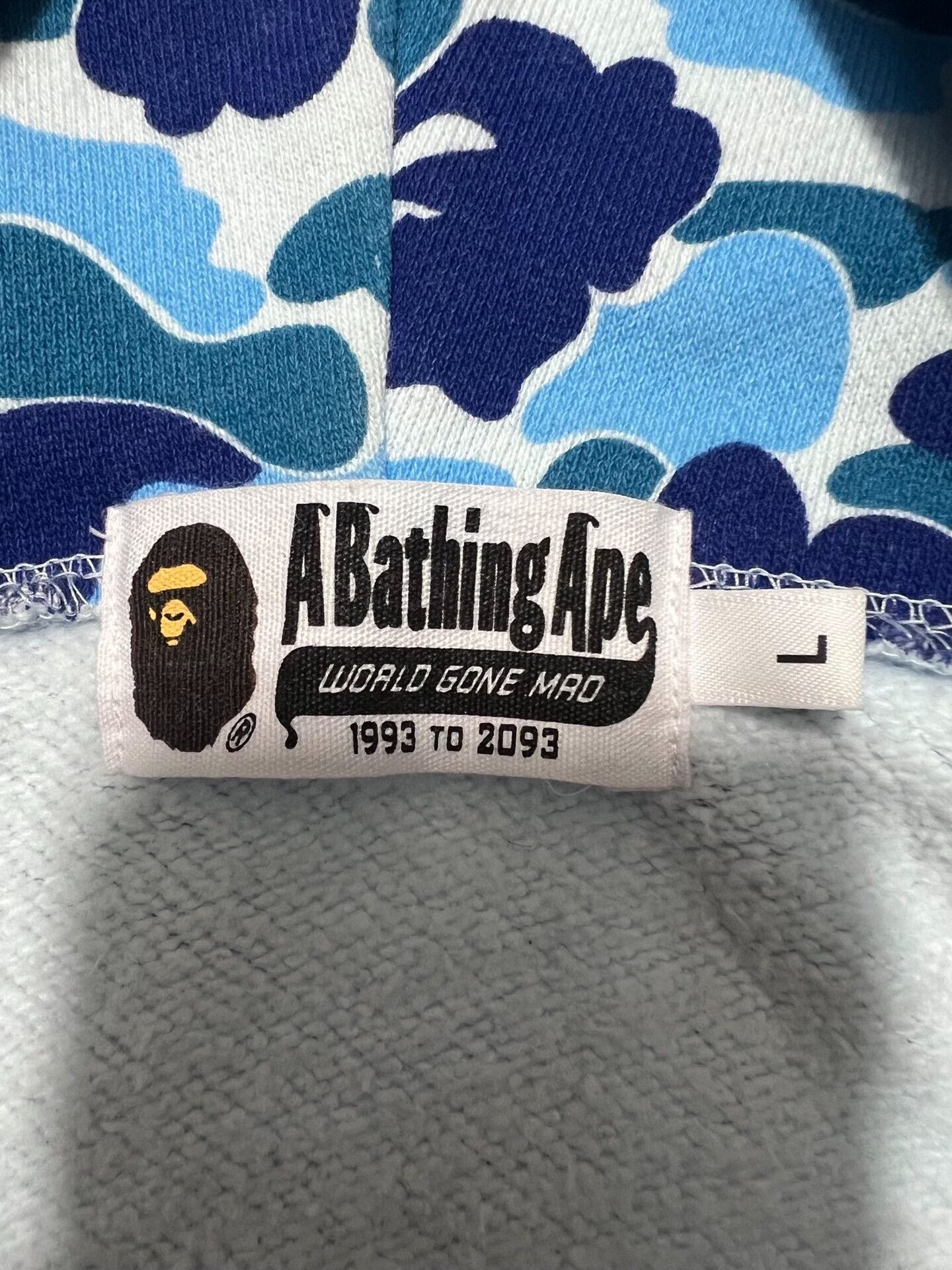 Bape Bape Shark Camo Multi Hoodie l Men Size US L / EU 52-54 / 3 - 4 Thumbnail