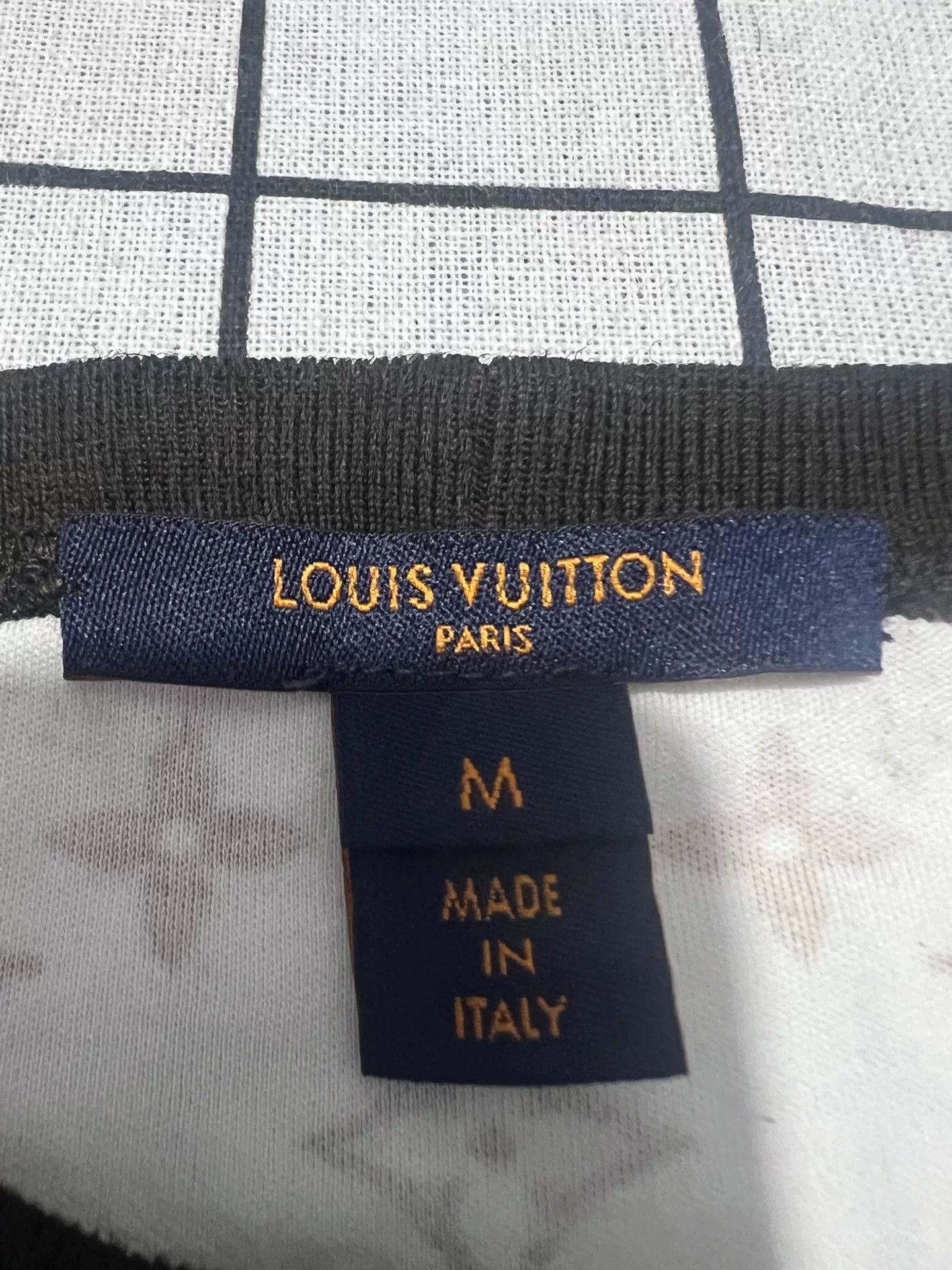 Louis Vuitton Louis Vuitton Limited Gradient Multi T-Shirt m Men Size US M / EU 48-50 / 2 - 4 Thumbnail