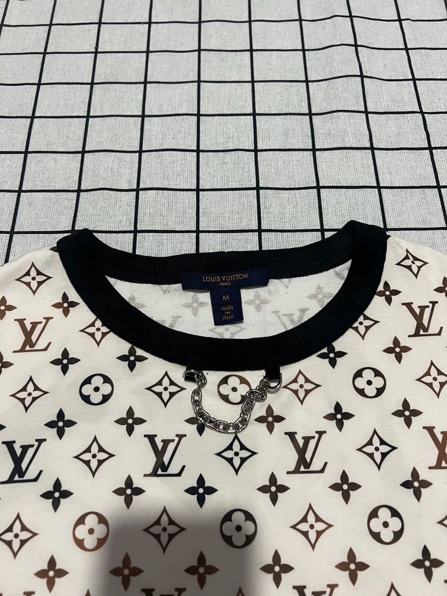 Louis Vuitton Louis Vuitton Limited Gradient Multi T-Shirt m Men Size US M / EU 48-50 / 2 - 3 Thumbnail