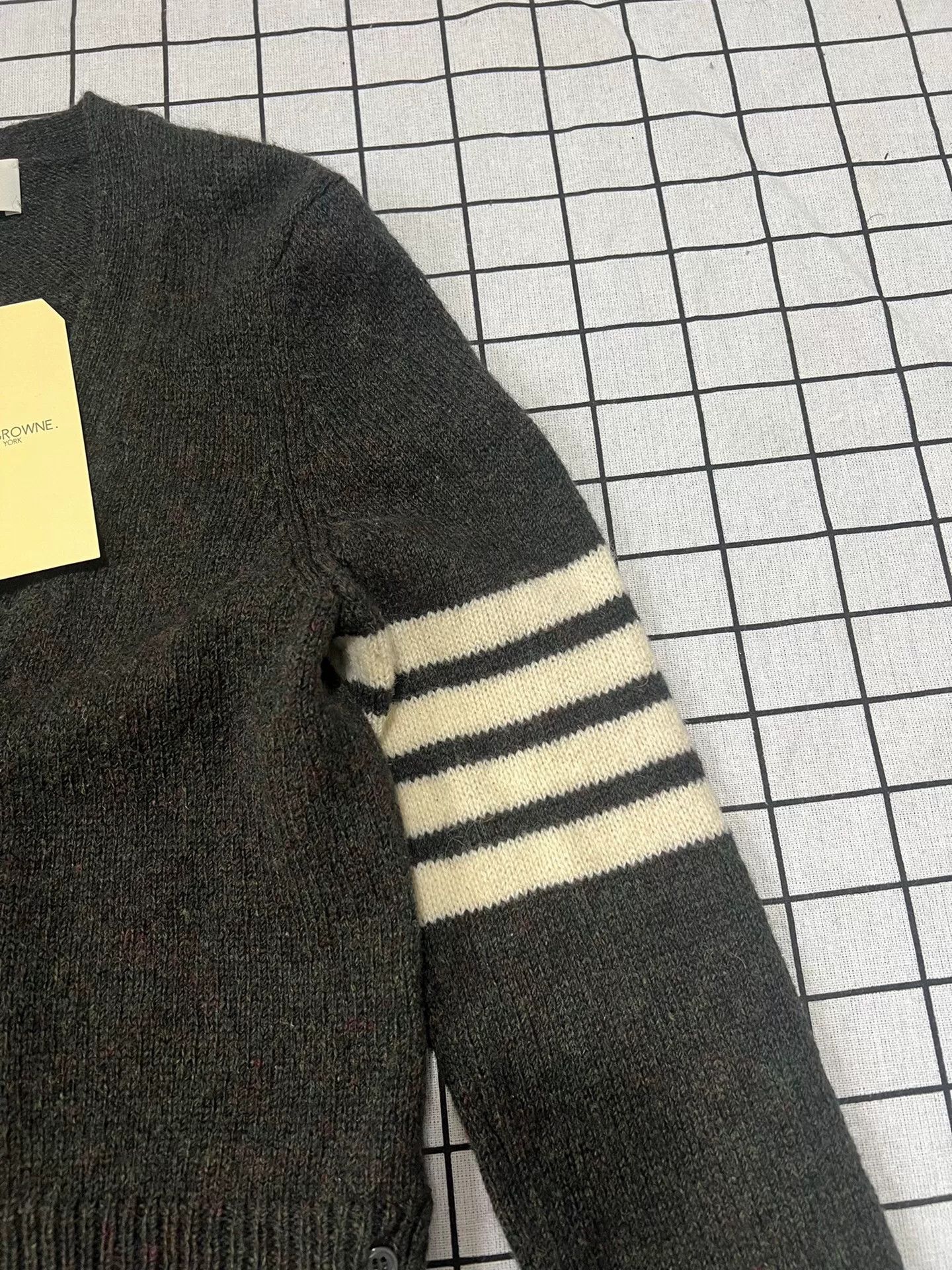 Thom Browne Thom Browne Wool Brown Sweater S Women Size S / US 4 / IT 40 - 2 Thumbnail