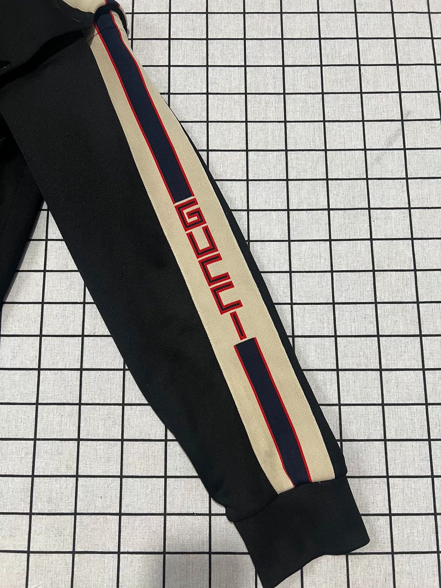 Gucci Gucci Retro Black Hoodie s Men Size US S / EU 44-46 / 1 - 2 Thumbnail