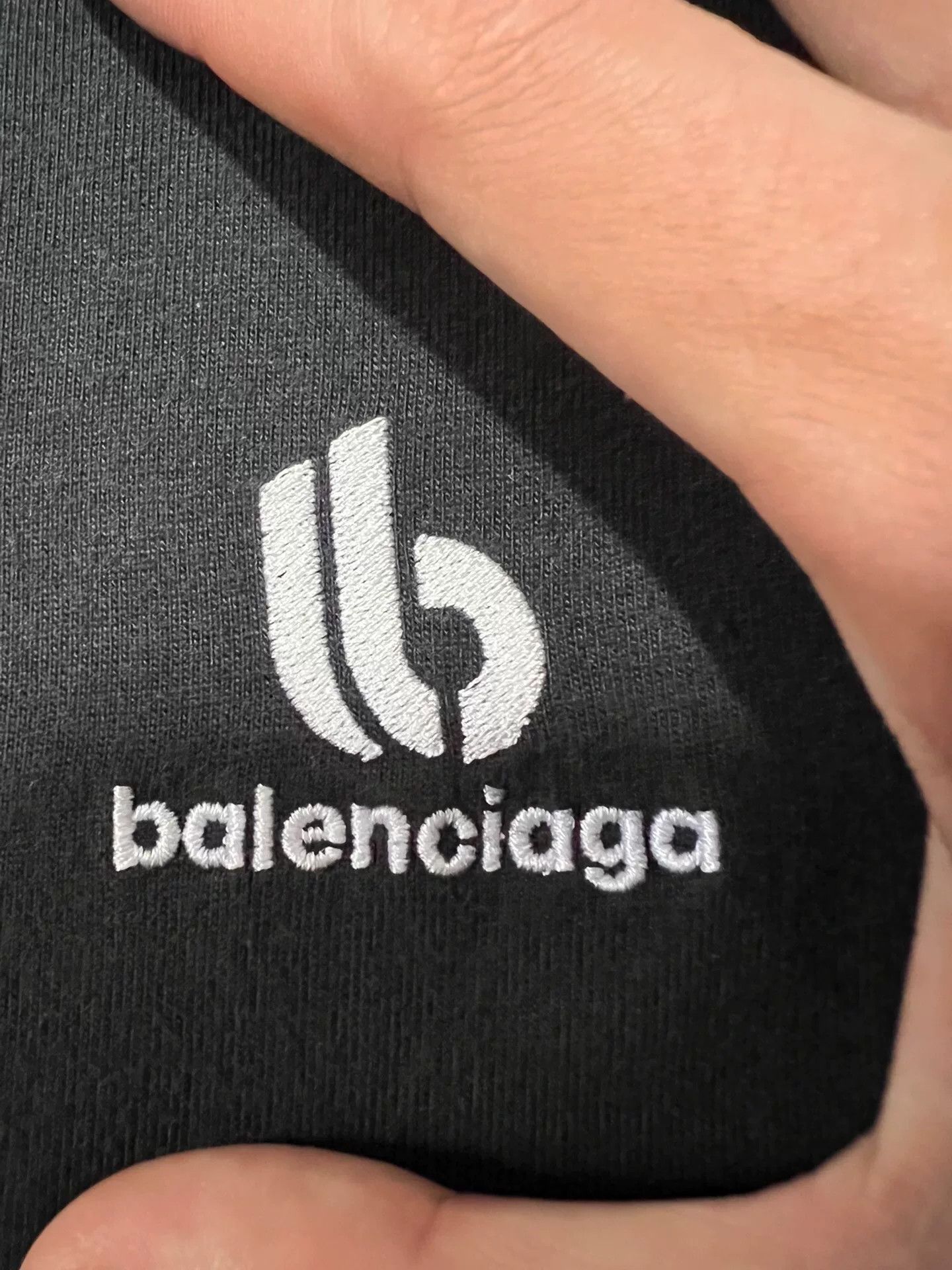 Balenciaga Balenciaga Embroidered White T-Shirt XS Women Size XS / US 0-2 / IT 36-38 - 5 Thumbnail