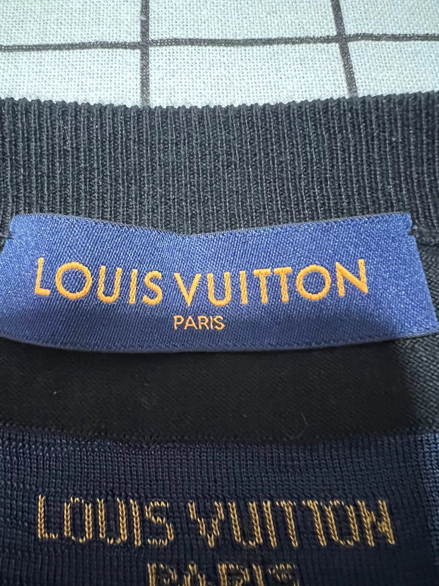 Louis Vuitton Louis Vuitton Knit White Sweater xl Men Size US XL / EU 56 / 4 - 4 Thumbnail