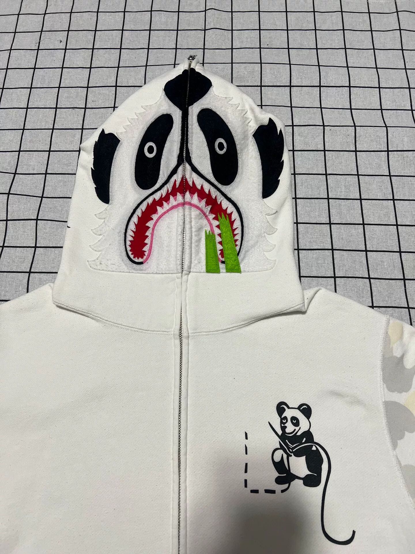 Bape Bape Glow Black Light Jacket xl Men Size US XL / EU 56 / 4 - 3 Thumbnail