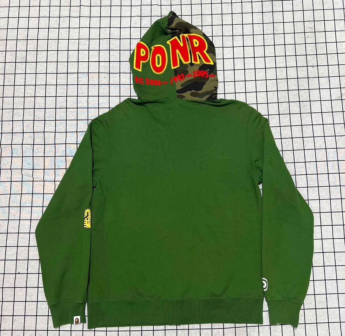 Bape Bape Shark Yellow Hoodie xl Men Size US XL / EU 56 / 4 - 2 Thumbnail