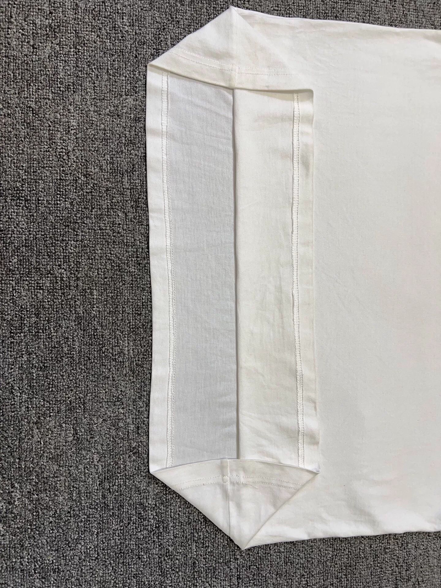 Louis Vuitton Louis Vuitton T-Shirt l Men Size US L / EU 52-54 / 3 - 6 Thumbnail